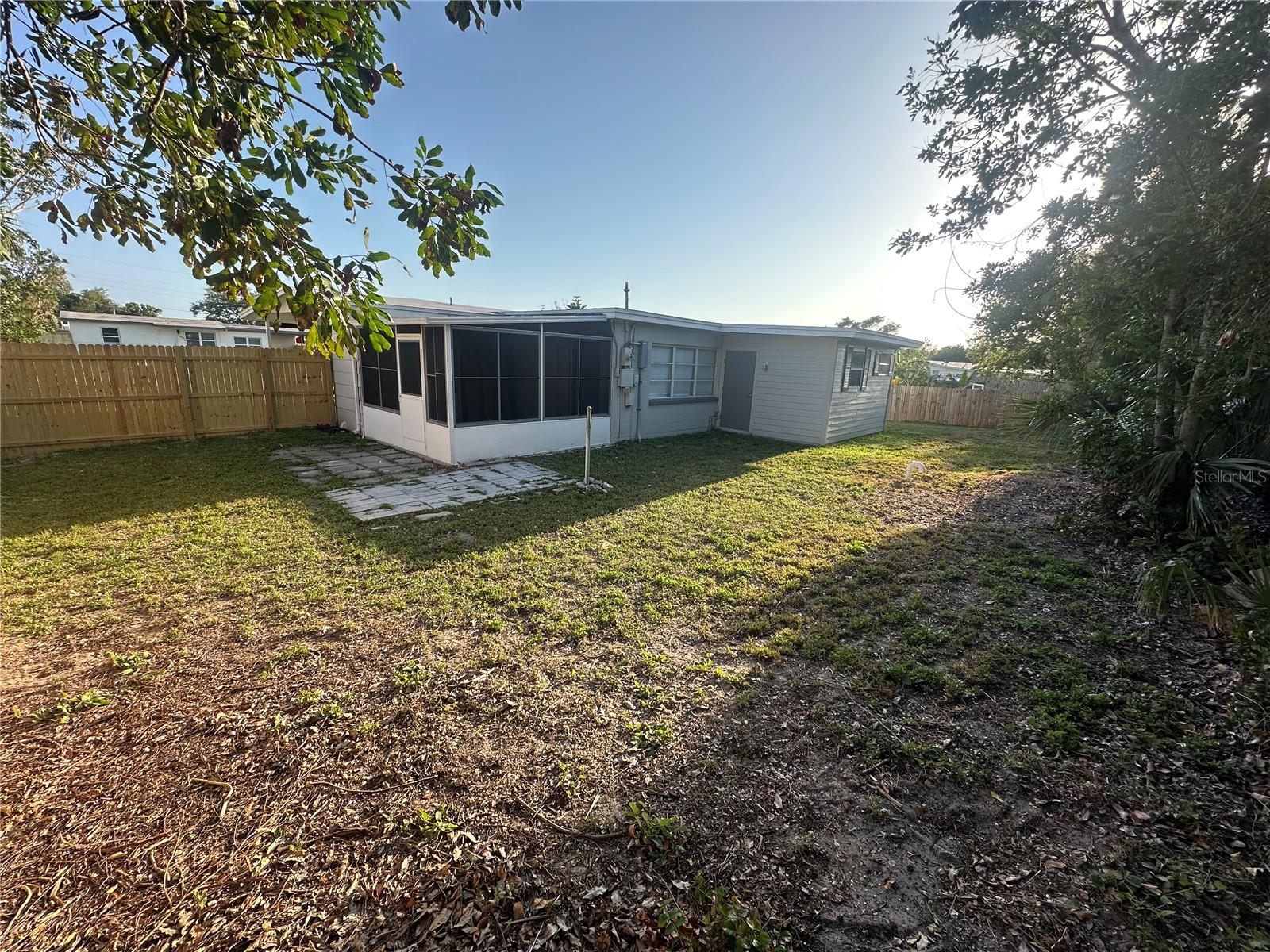 Image 25 of 28 For 21042 Gladis Avenue