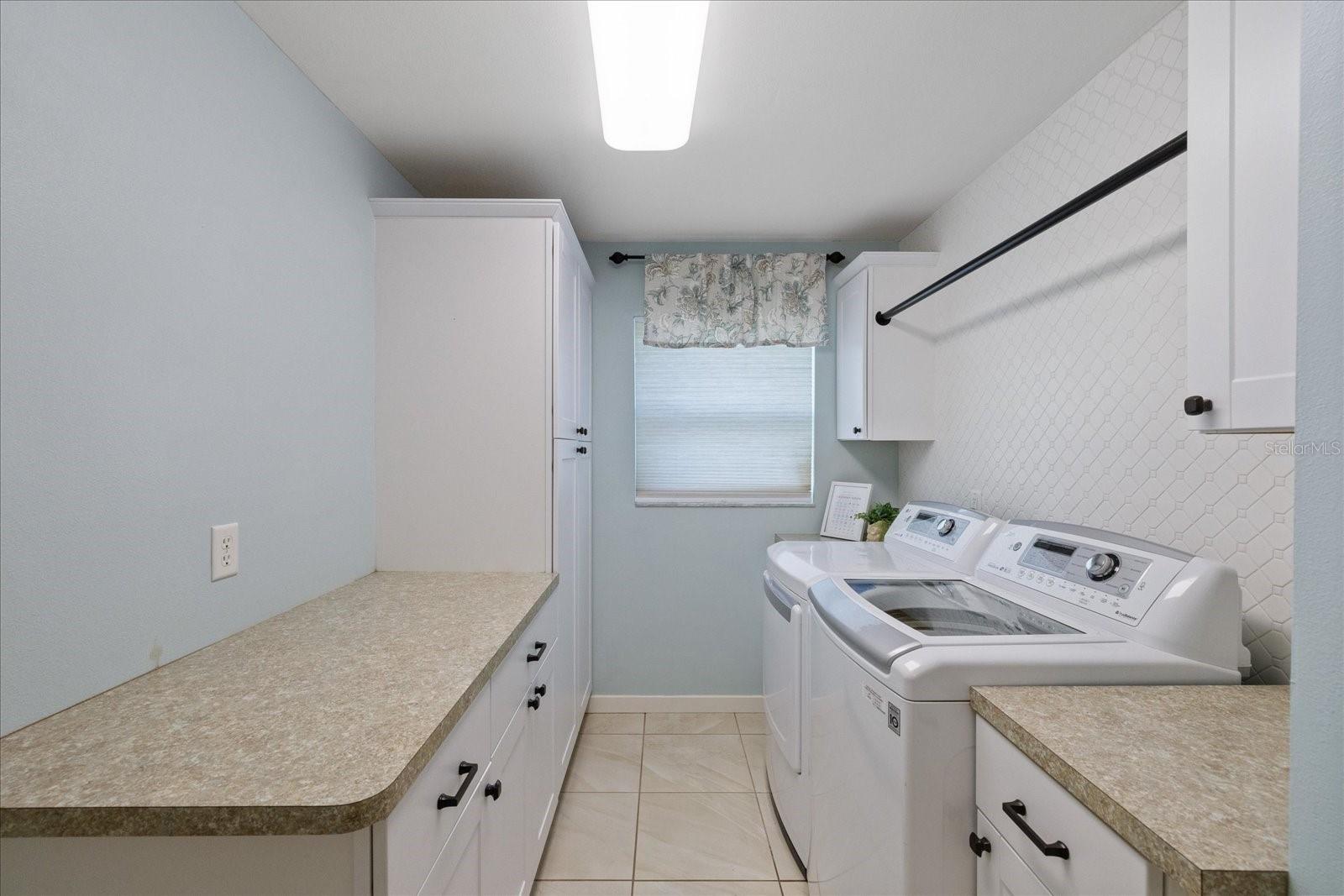 Image 50 of 79 For 2969 Talon Drive