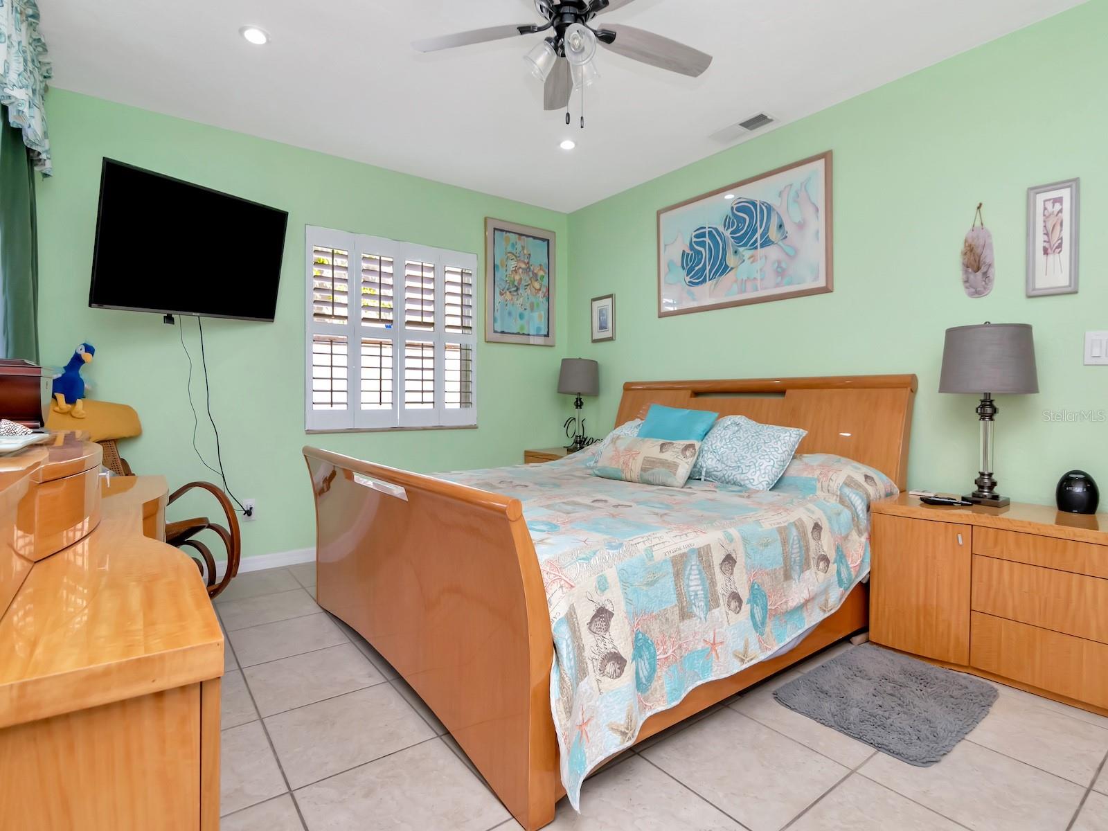 Image 31 of 52 For 8326 40th Place N
