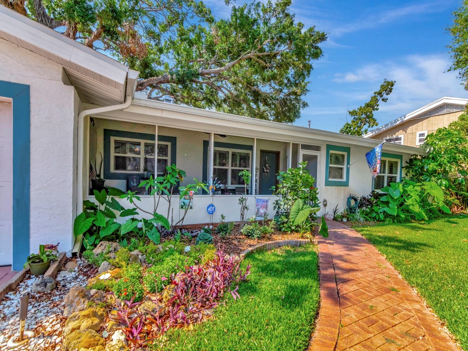 Image 5 of 52 For 8326 40th Place N