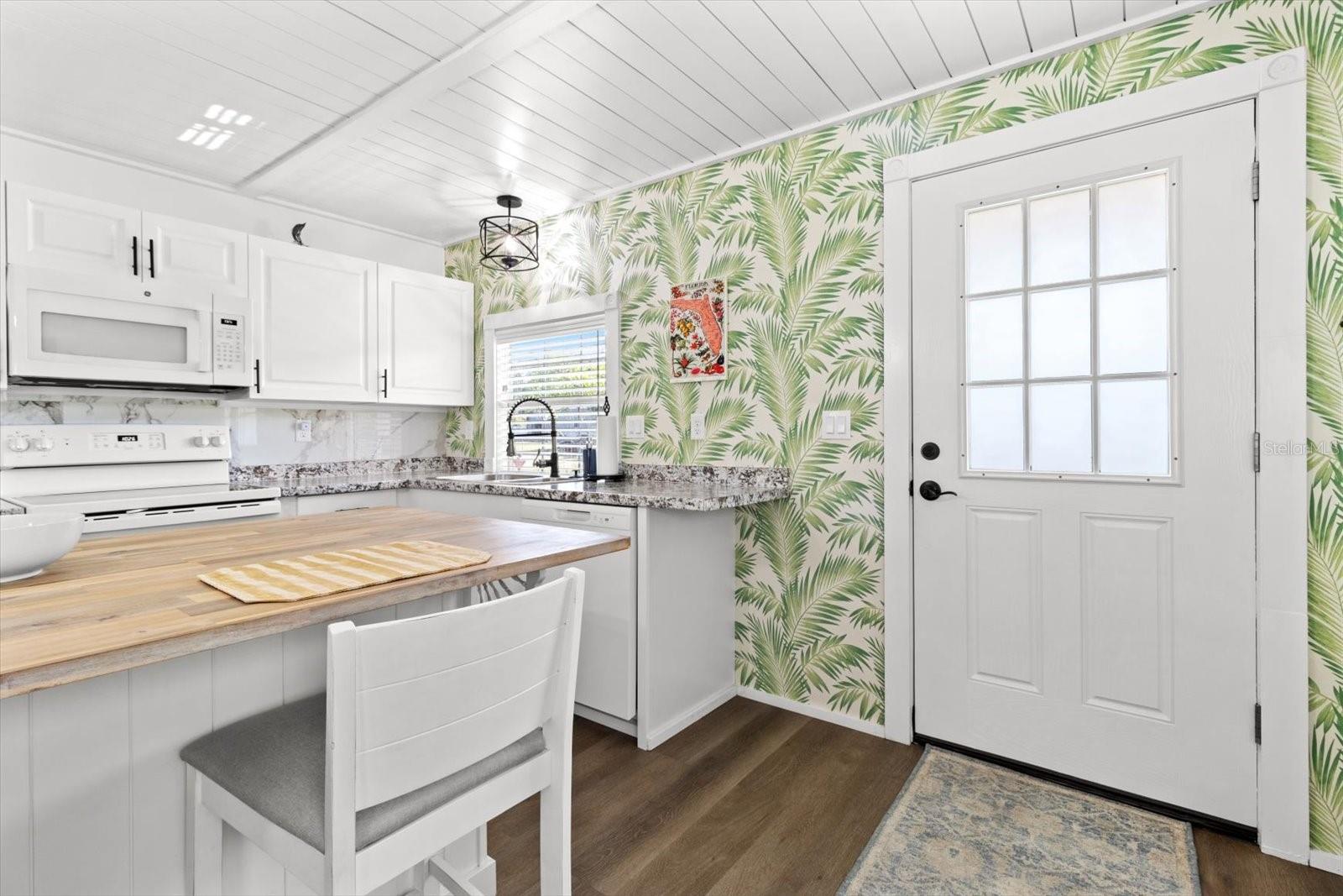 Image 13 of 49 For 20160 111th Terrace