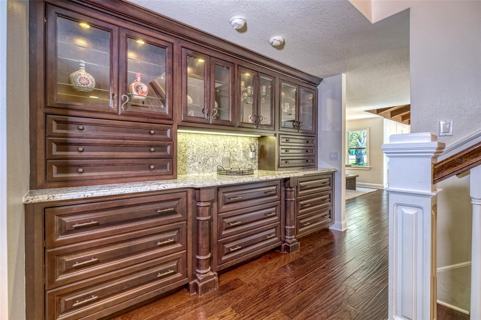 Image 16 of 72 For 898 Cypress Lakeview Court