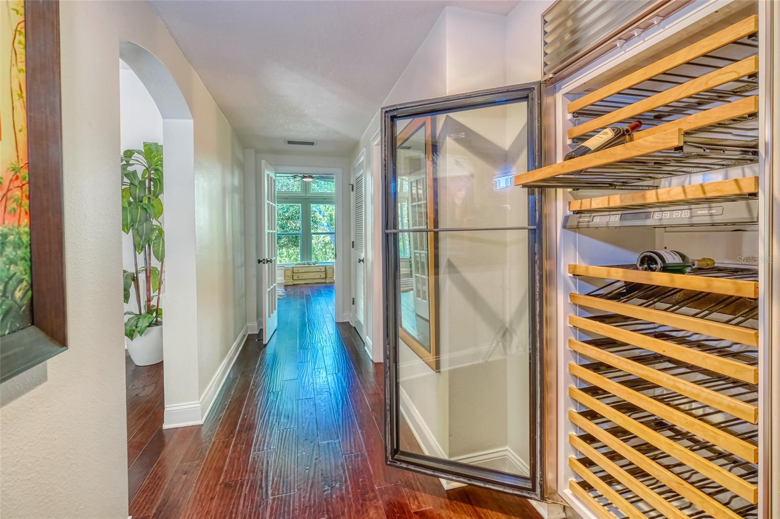 Image 18 of 72 For 898 Cypress Lakeview Court