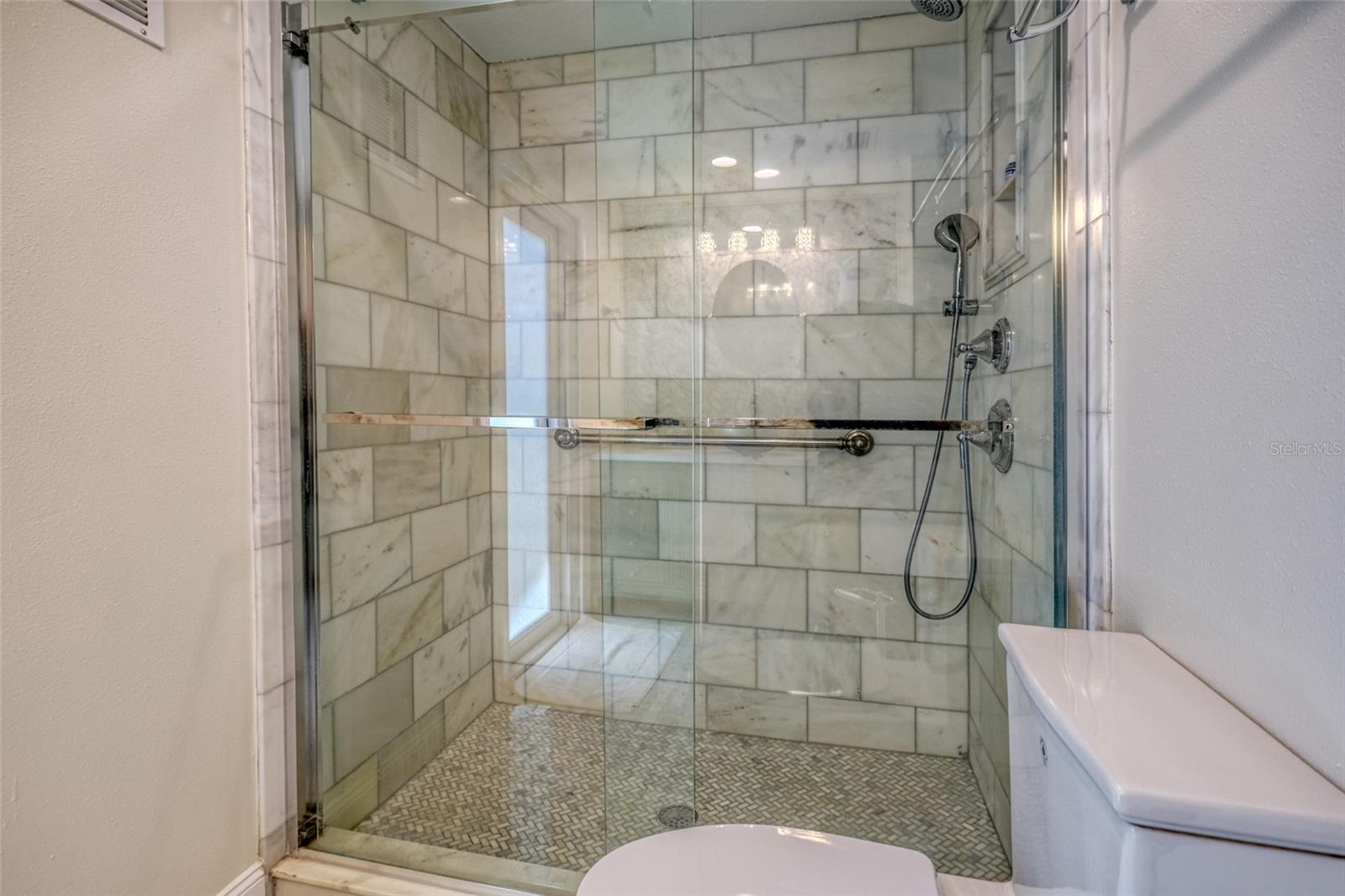 Image 30 of 72 For 898 Cypress Lakeview Court