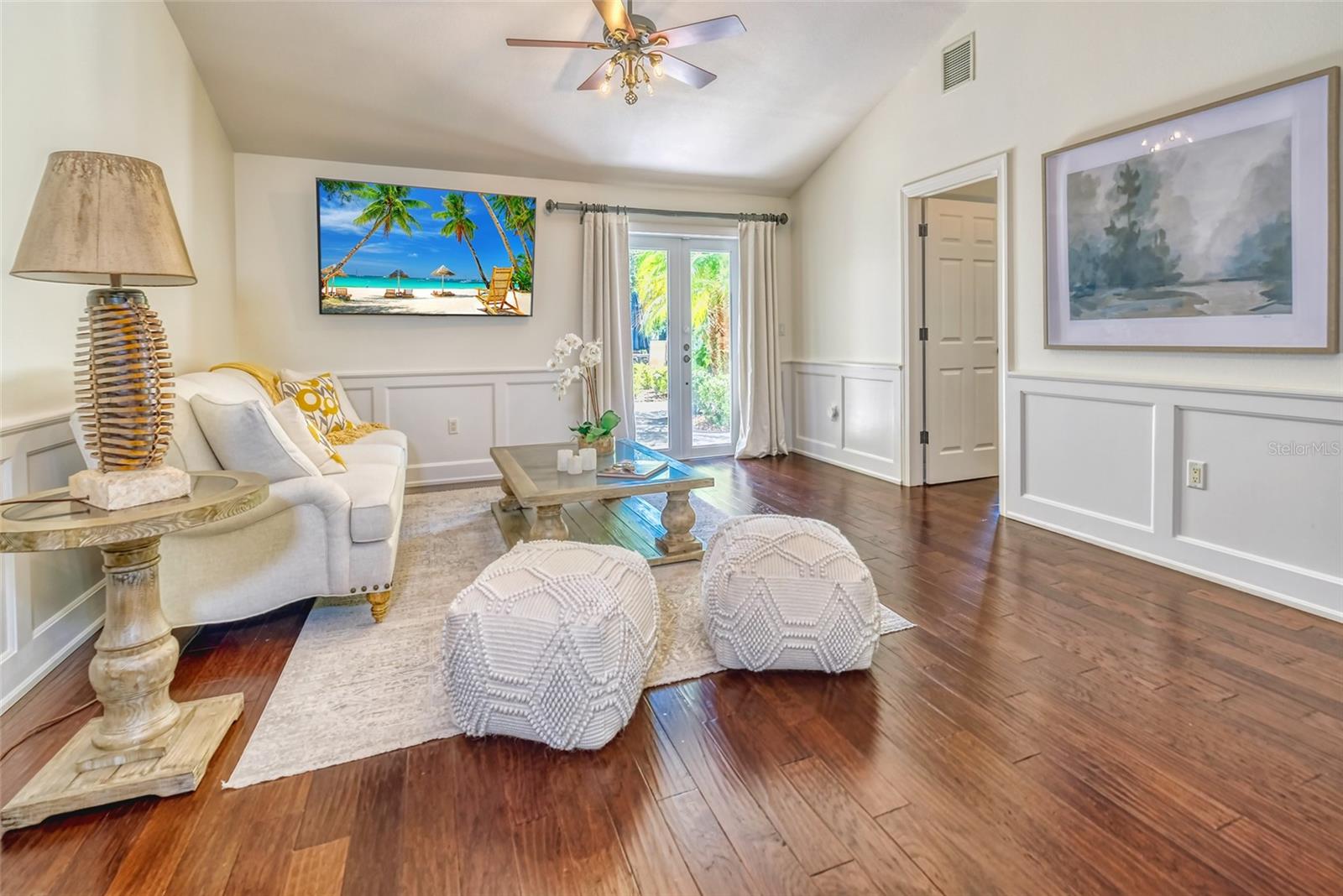 Image 32 of 72 For 898 Cypress Lakeview Court
