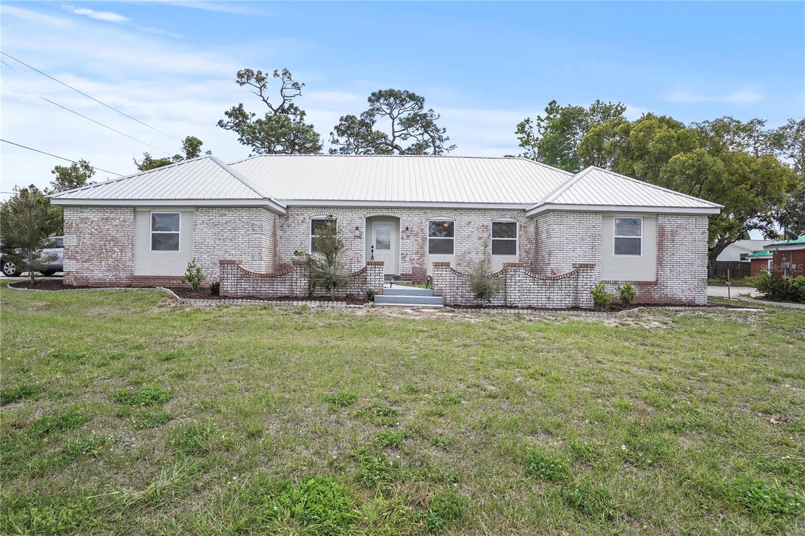 Details for 1374 Memorial Drive, AVON PARK, FL 33825