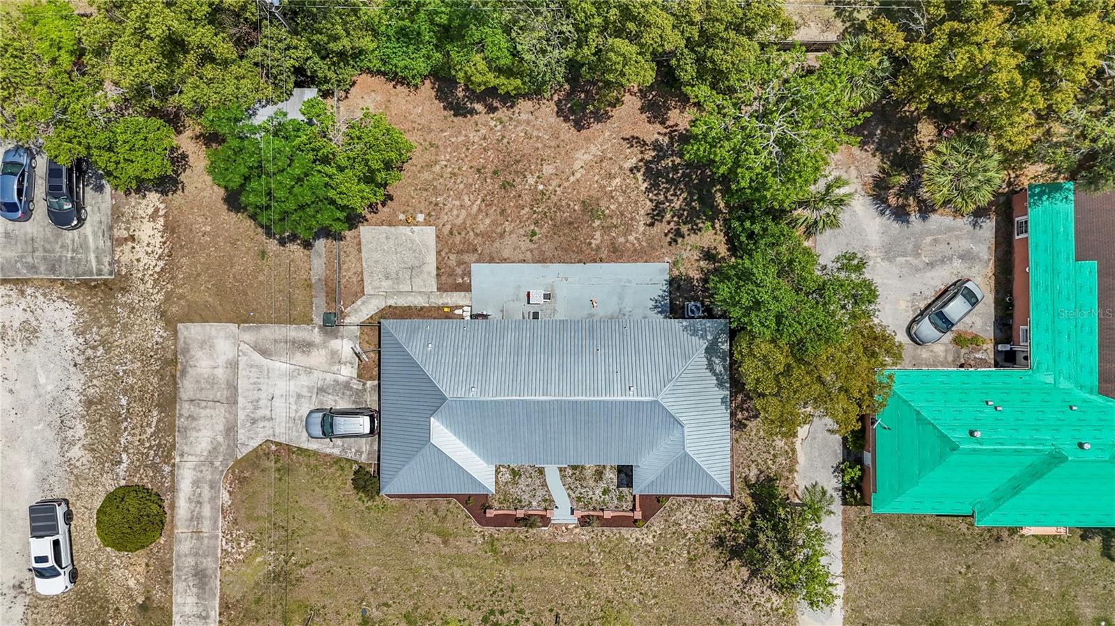 Image 4 of 43 For 1374 Memorial Drive