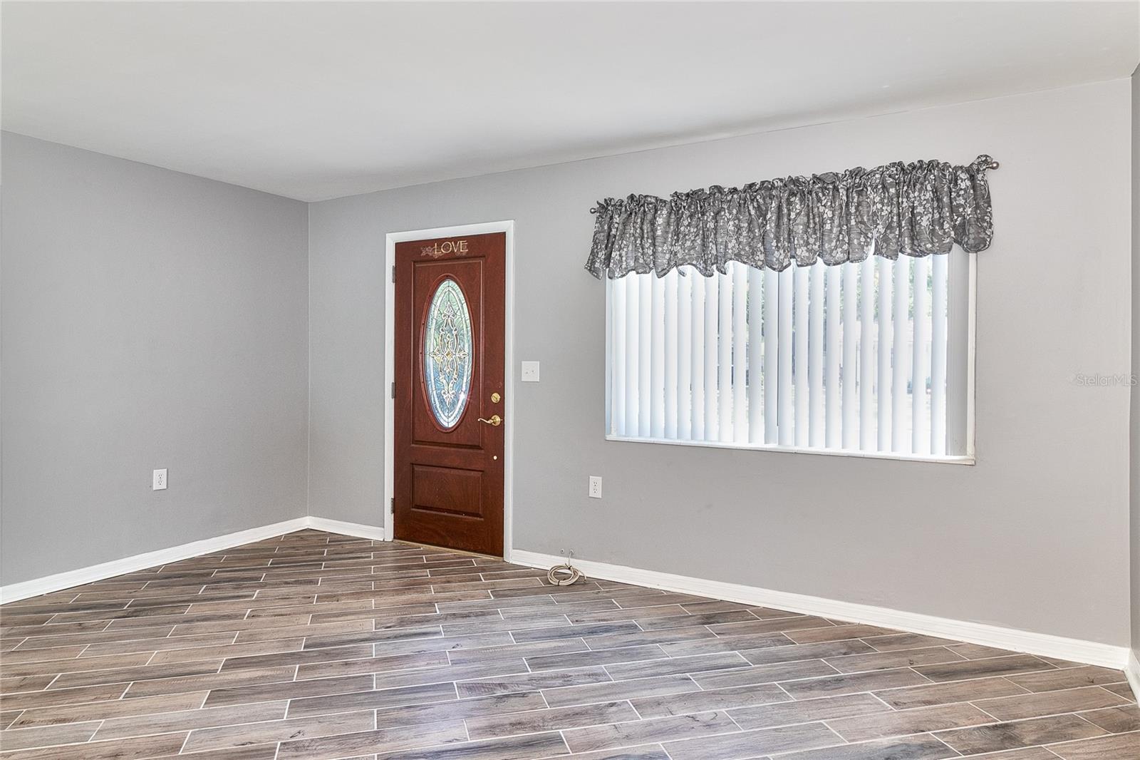 Image 15 of 41 For 3045 Stratford Drive