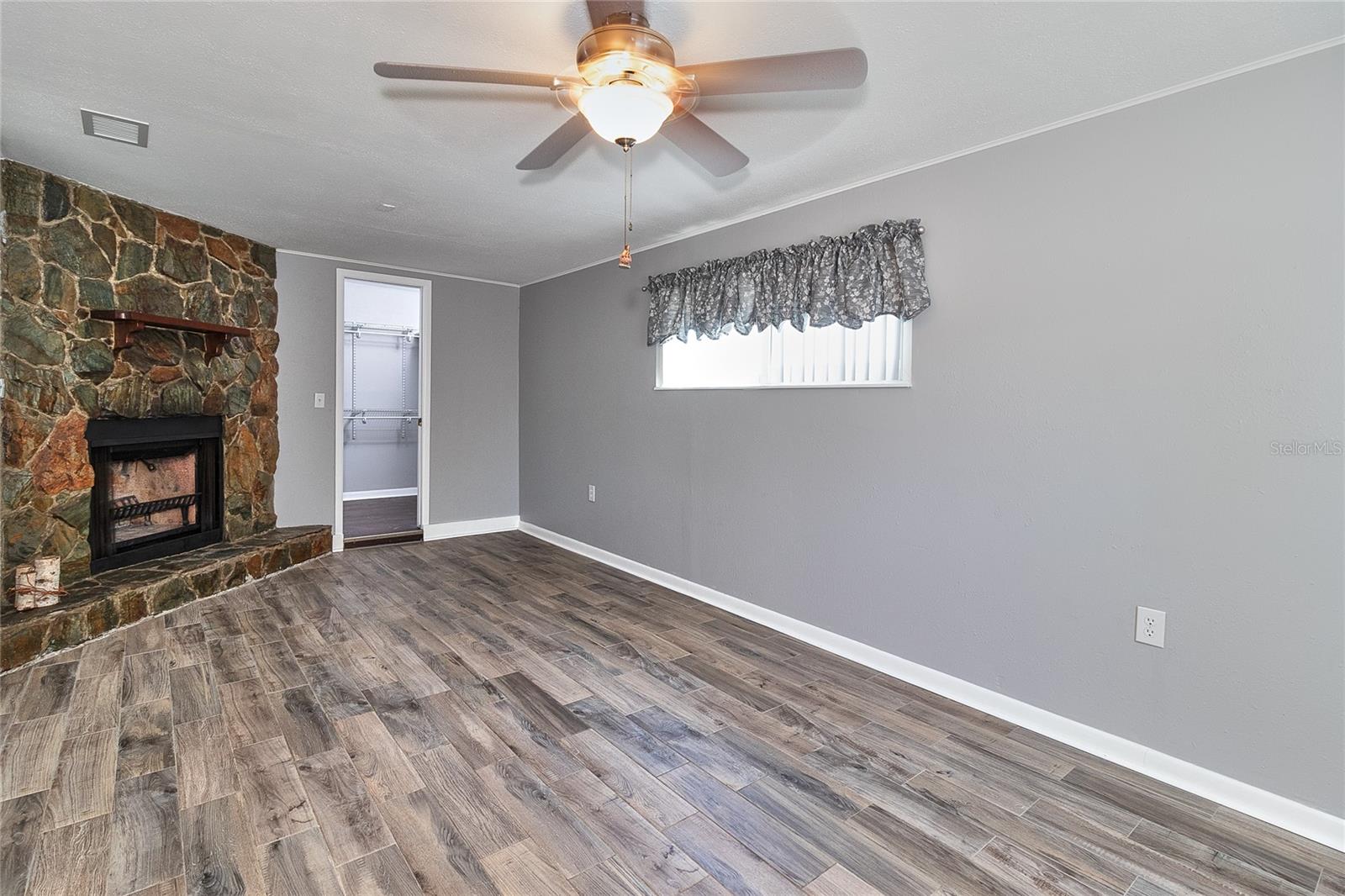 Image 18 of 41 For 3045 Stratford Drive