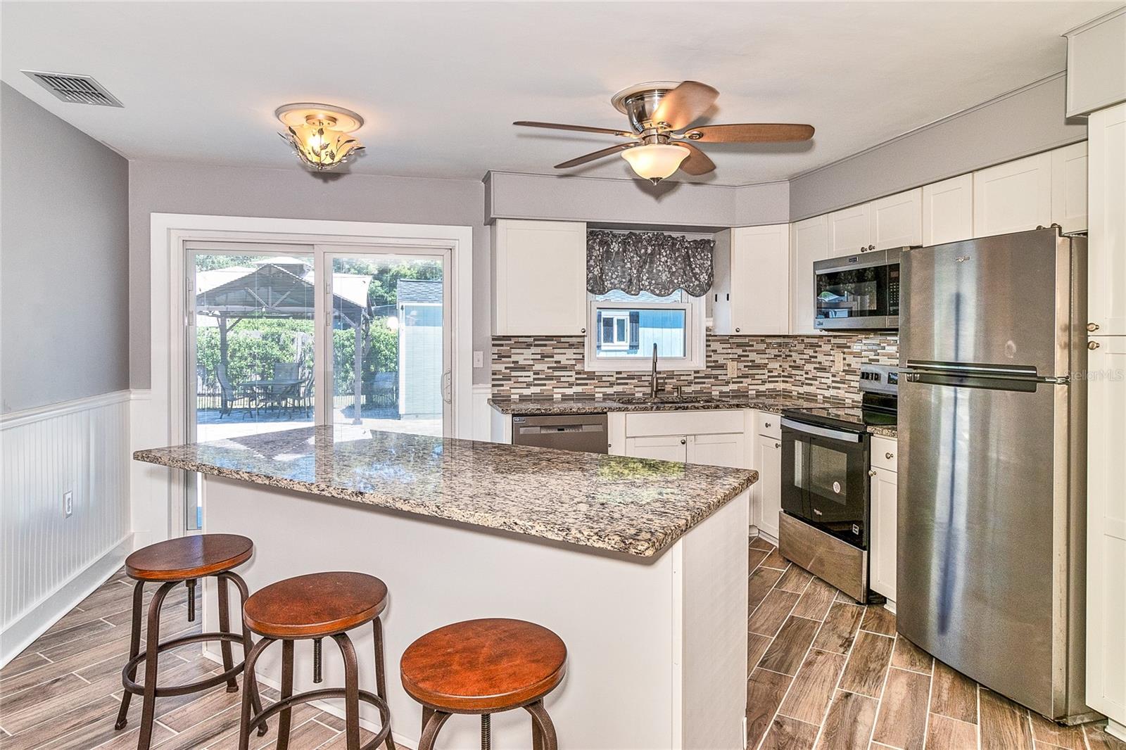 Image 9 of 41 For 3045 Stratford Drive