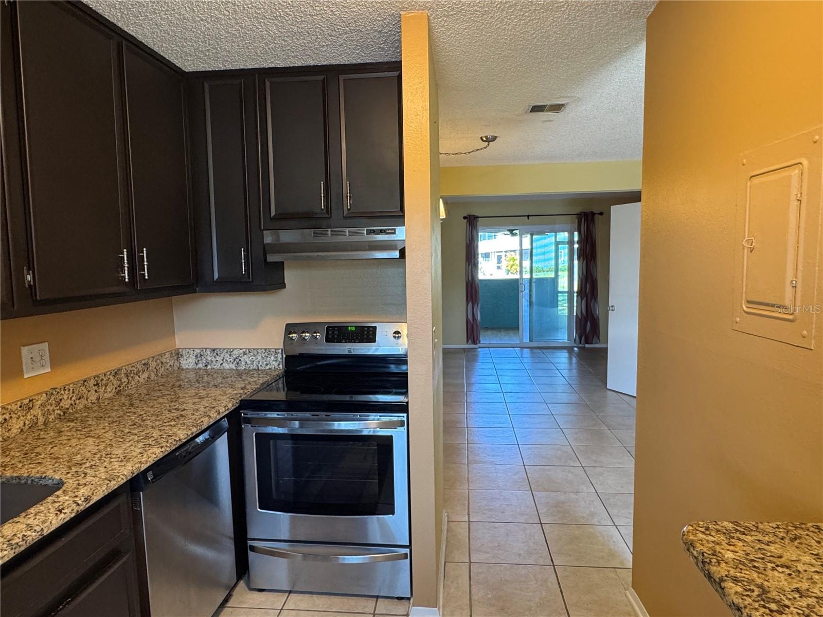 Image 5 of 22 For 11432 Bay Street Ne 11432