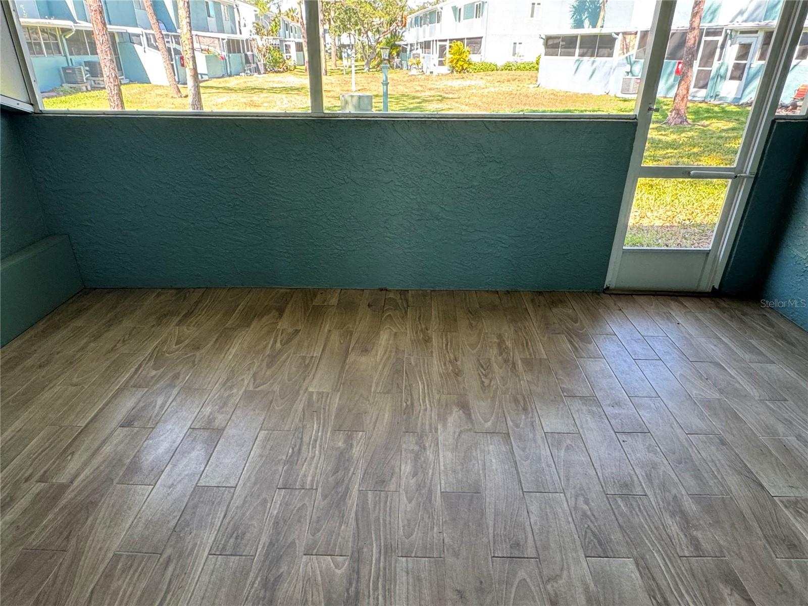 Image 9 of 22 For 11432 Bay Street Ne 11432