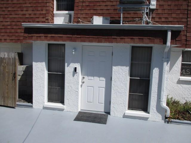Image 4 of 22 For 11906 Lagoon Lane