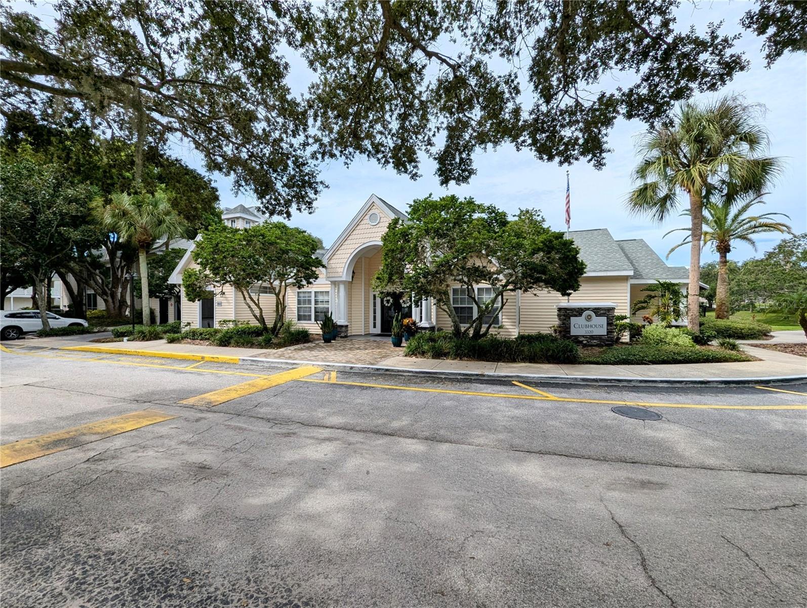Image 22 of 30 For 3305 Haviland Court 301
