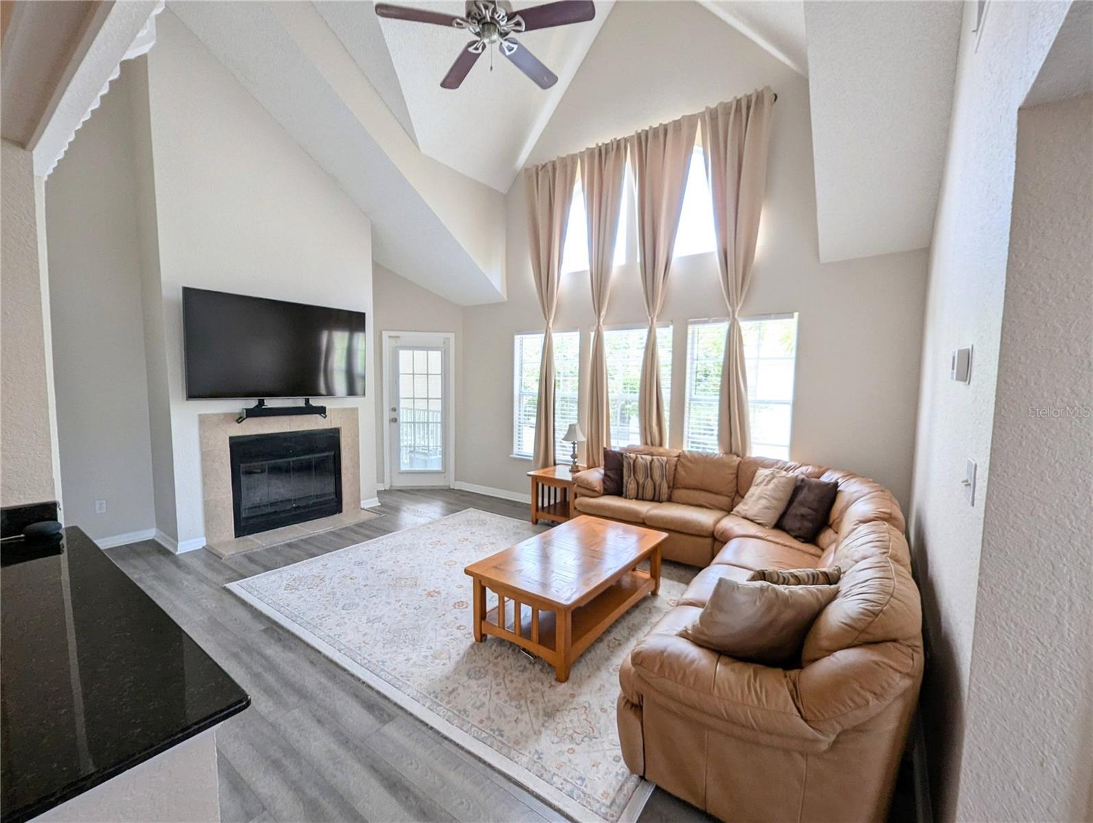 Image 3 of 30 For 3305 Haviland Court 301