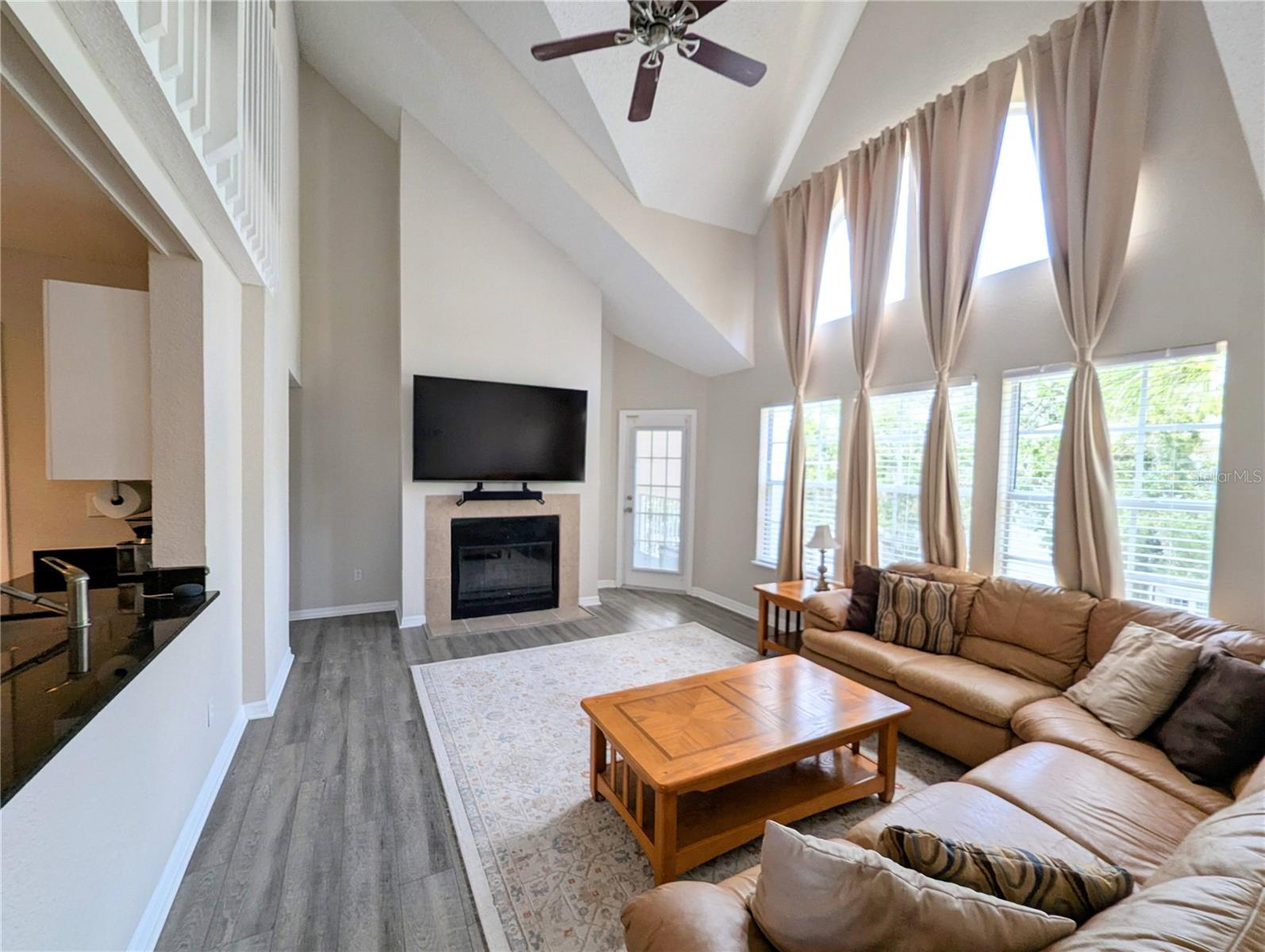 Image 4 of 30 For 3305 Haviland Court 301