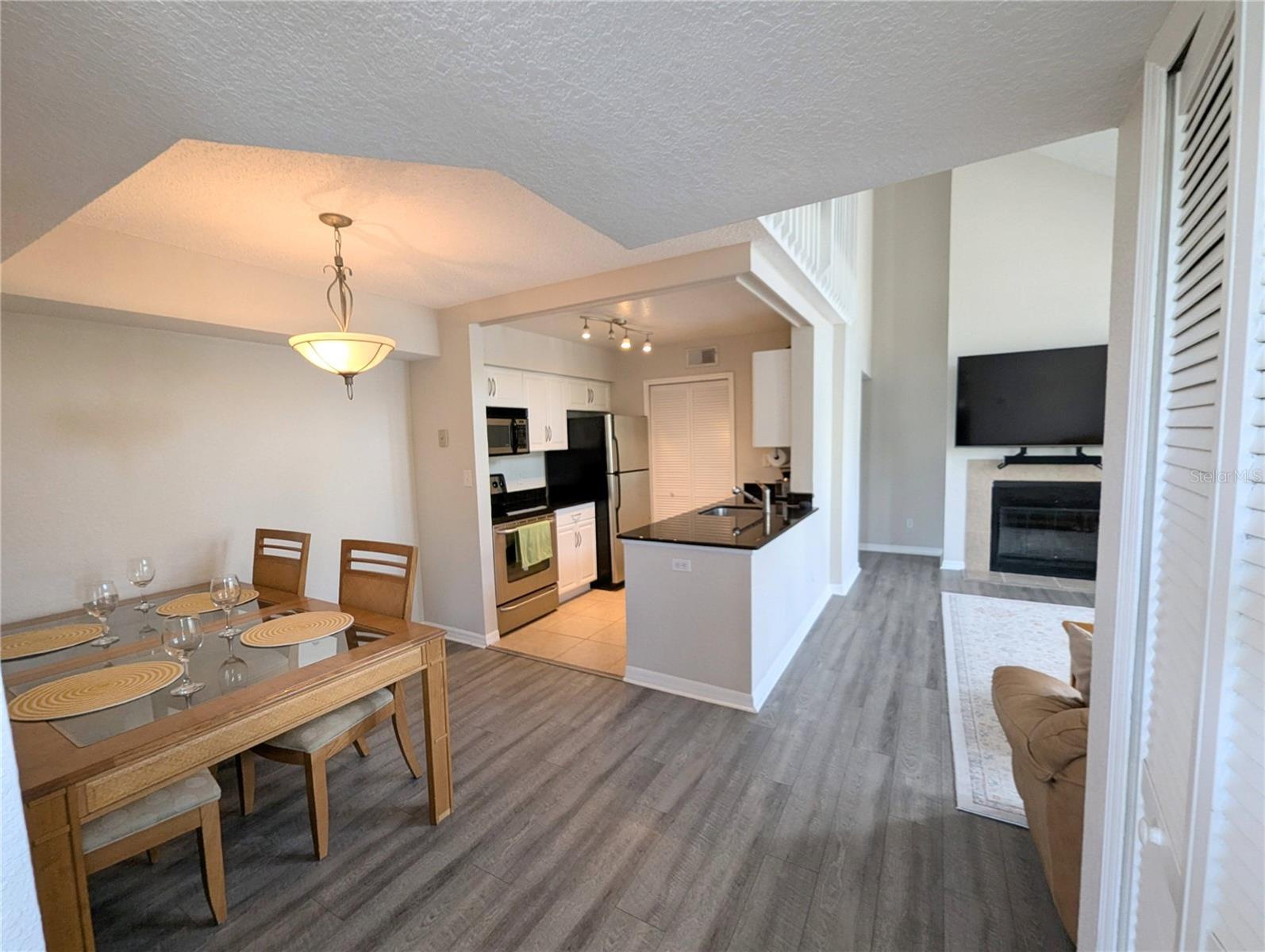 Image 7 of 30 For 3305 Haviland Court 301