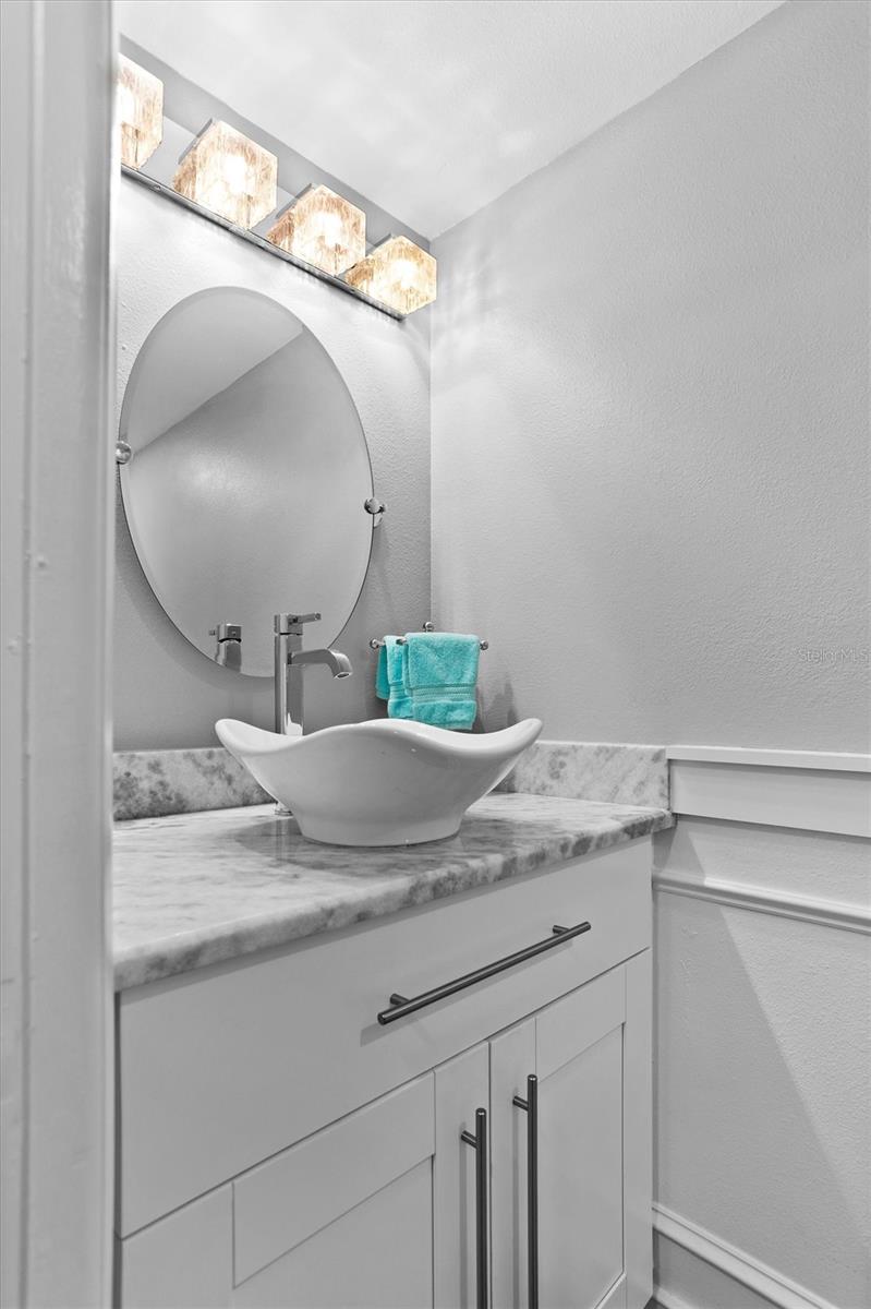 Image 14 of 52 For 105 4th Avenue Ne 219