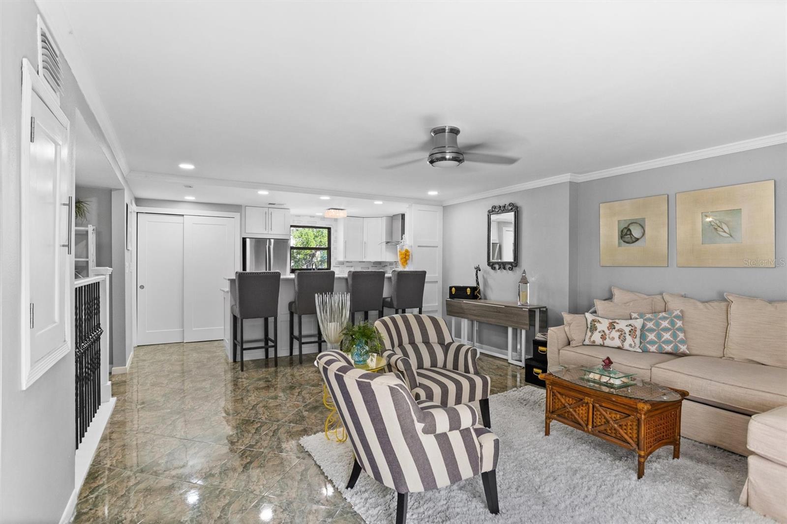 Image 20 of 52 For 105 4th Avenue Ne 219