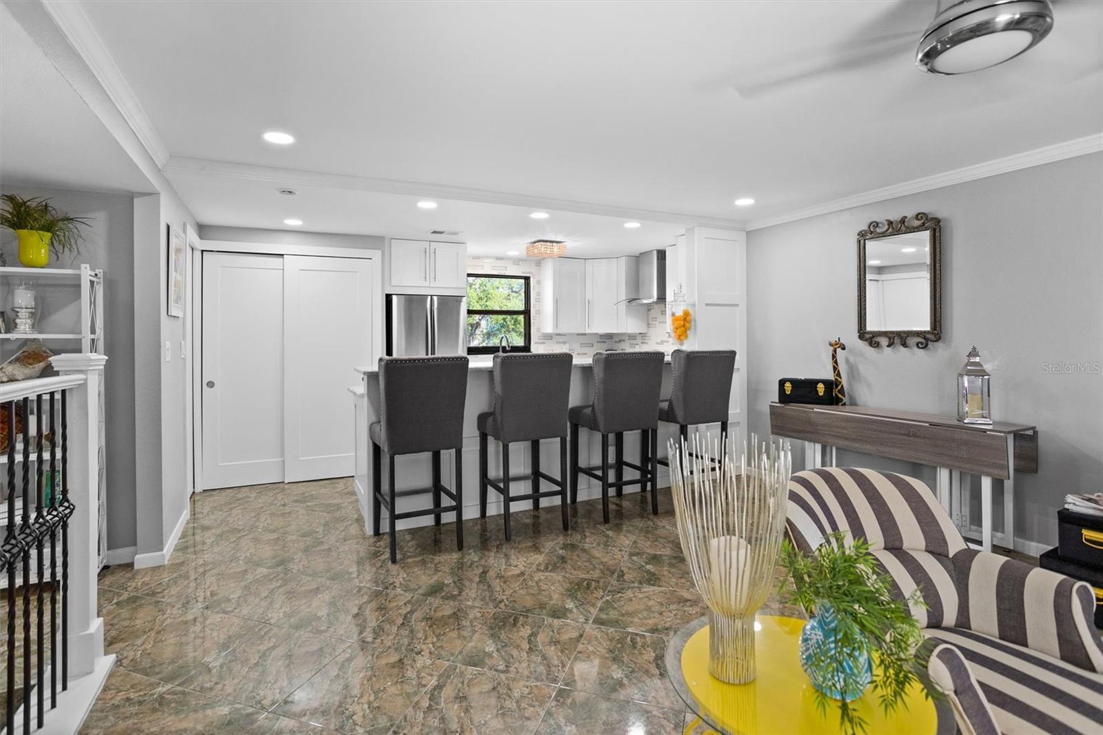 Image 21 of 52 For 105 4th Avenue Ne 219