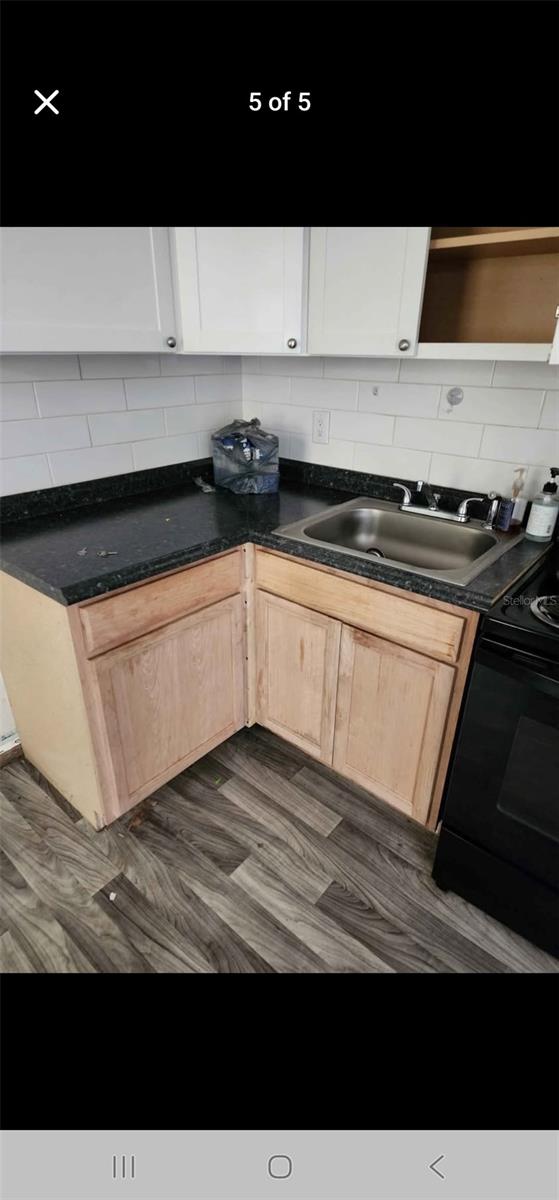Image 10 of 18 For 508 522 524 Crystal Street