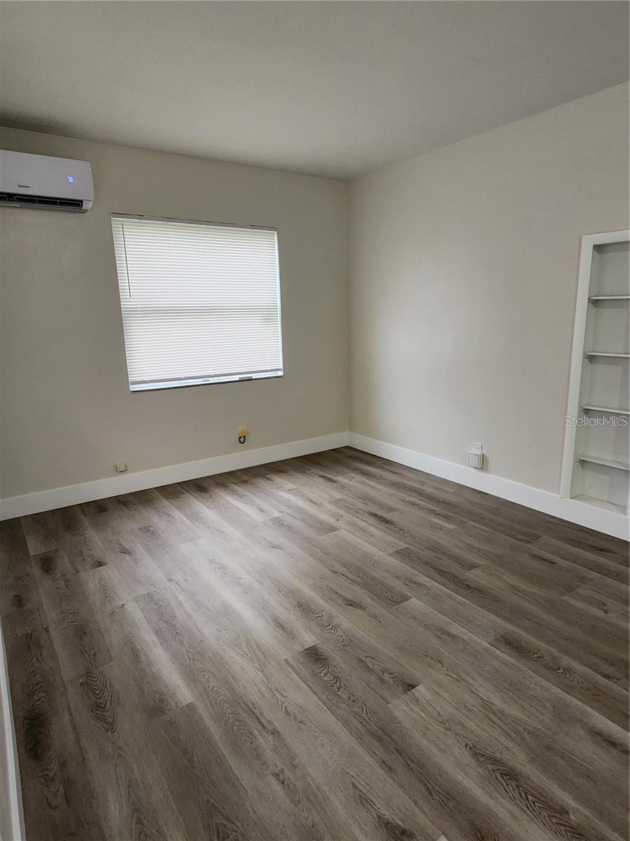 Image 6 of 6 For 508 522 524 Crystal Street