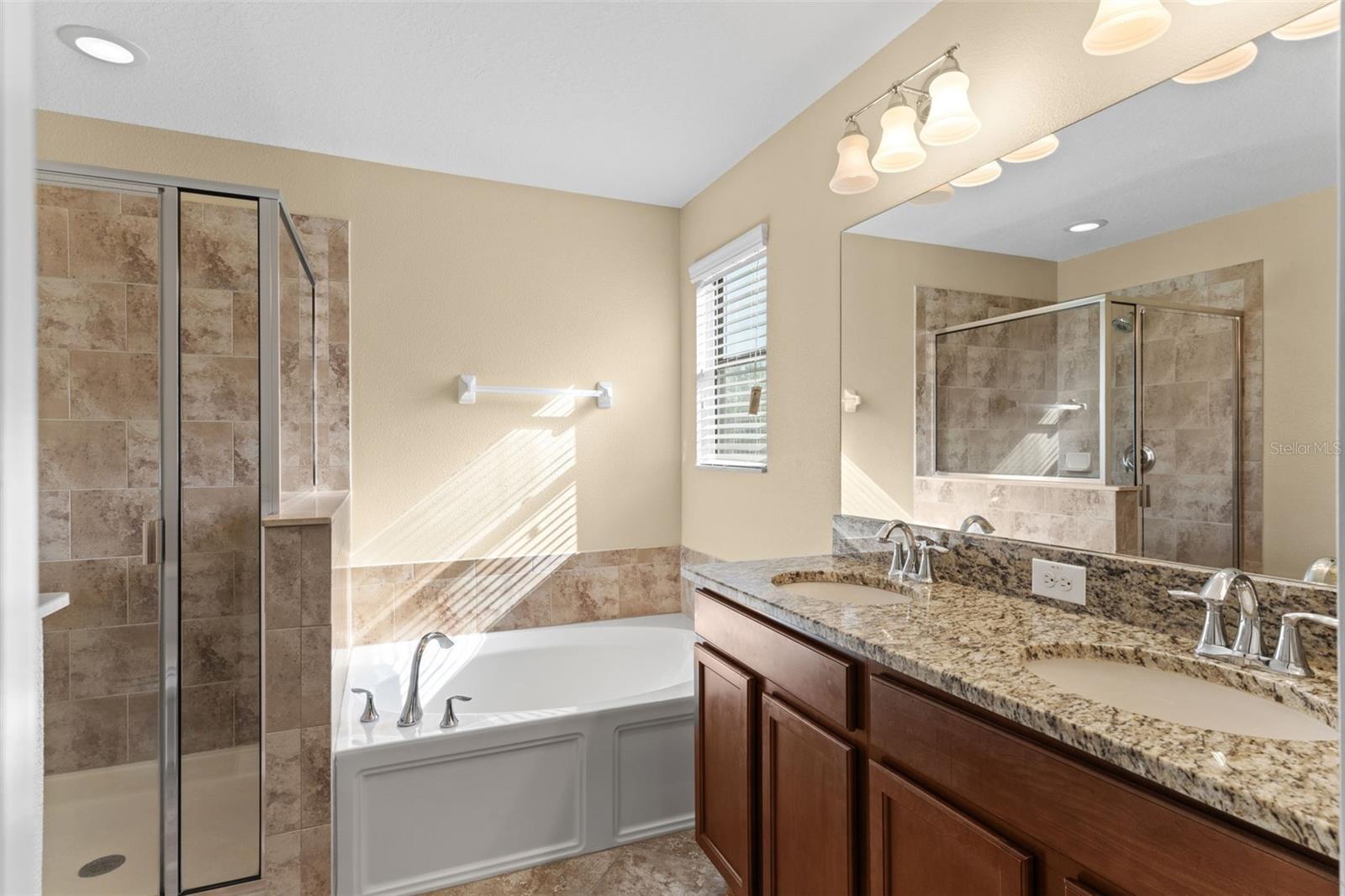 Image 15 of 26 For 9908 Spice Bush Court