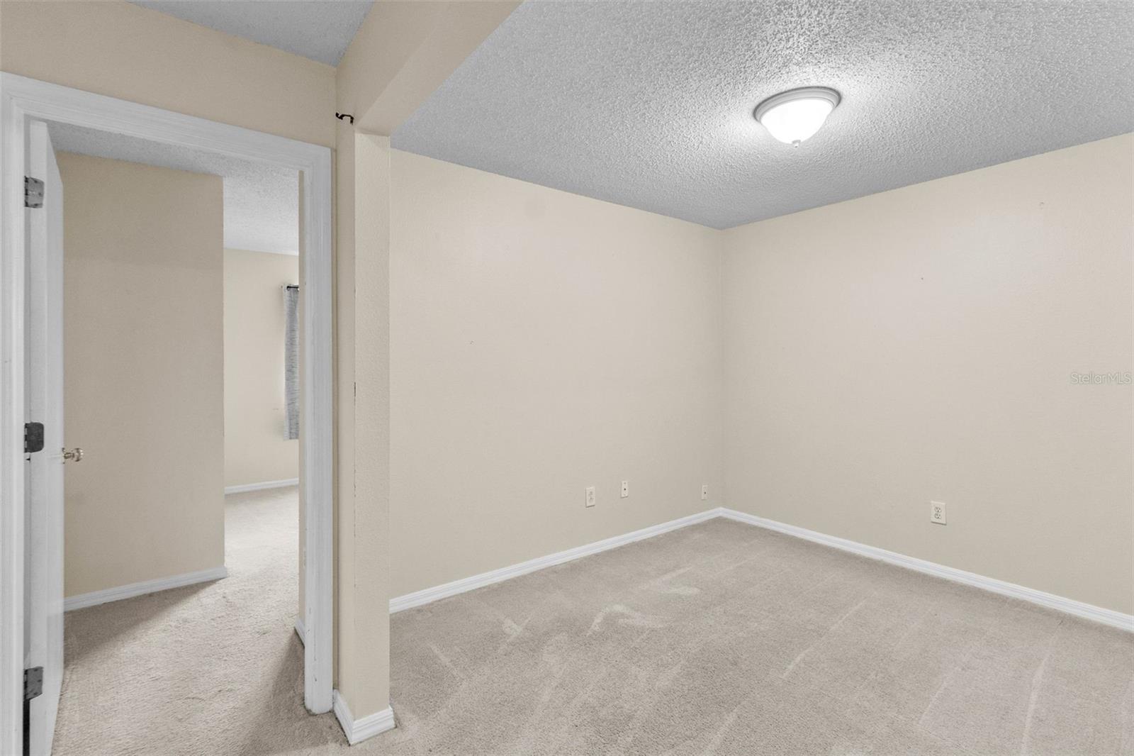 Image 16 of 32 For 10807 Keys Gate Drive