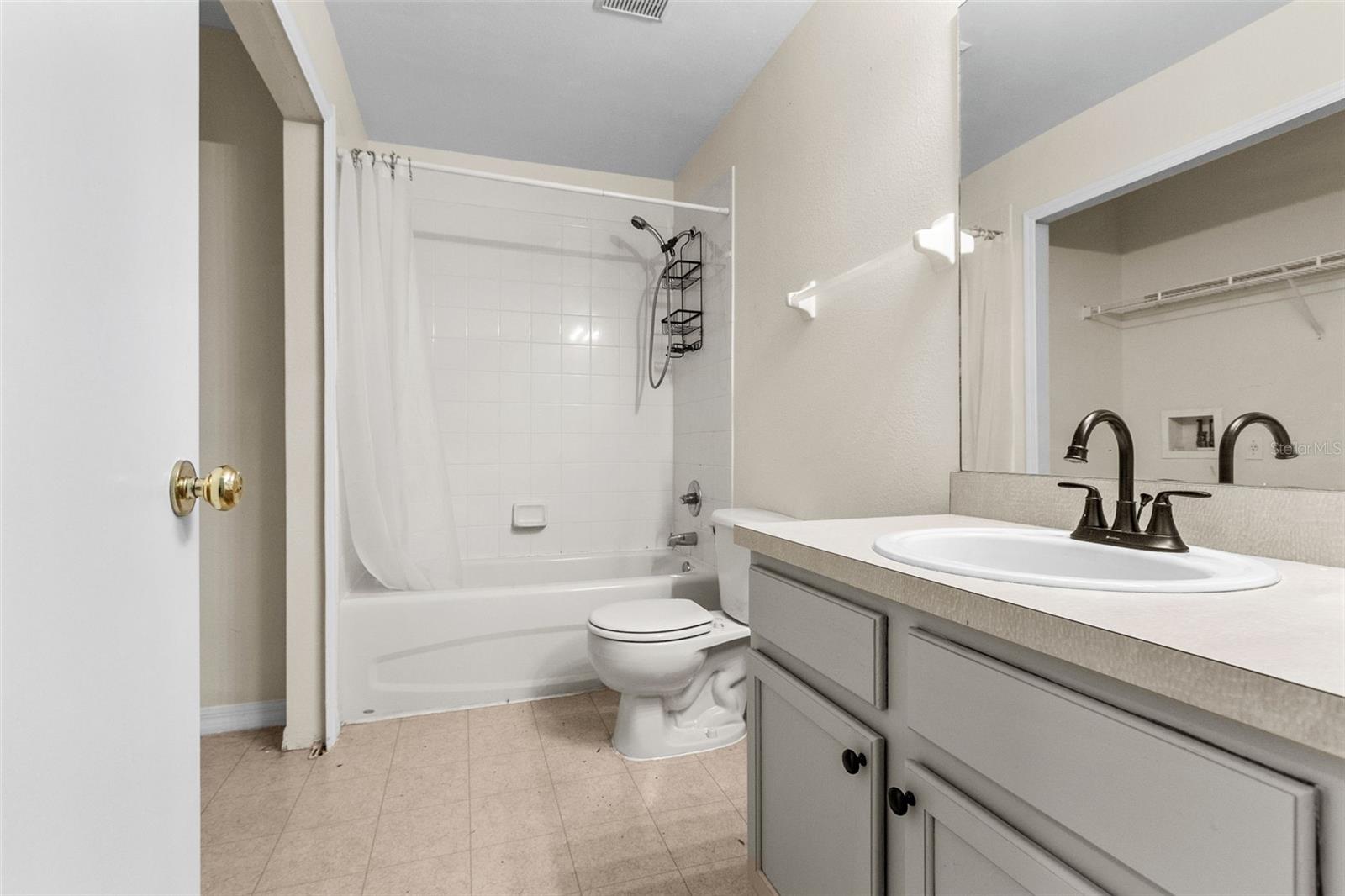 Image 21 of 32 For 10807 Keys Gate Drive