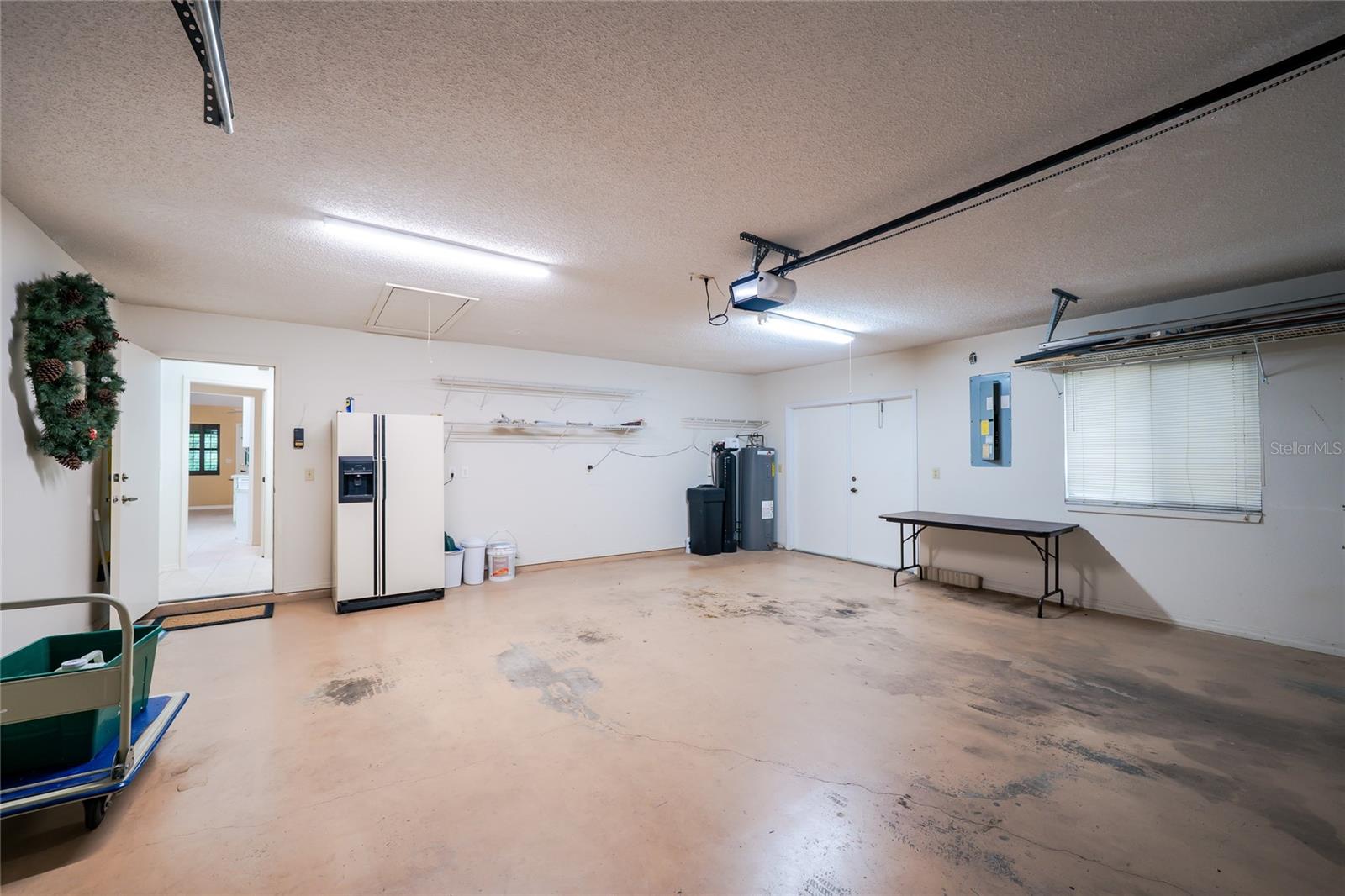 Listing photo id 25 for 34527 Cedarfield Drive
