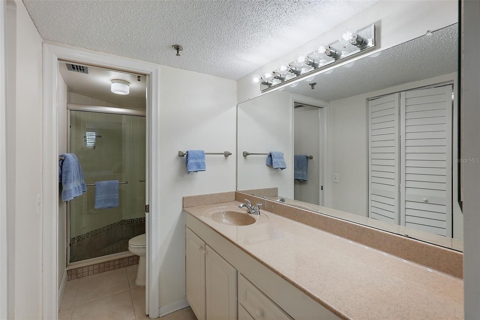 Image 22 of 46 For 6322 Palma Del Mar Boulevard S 706