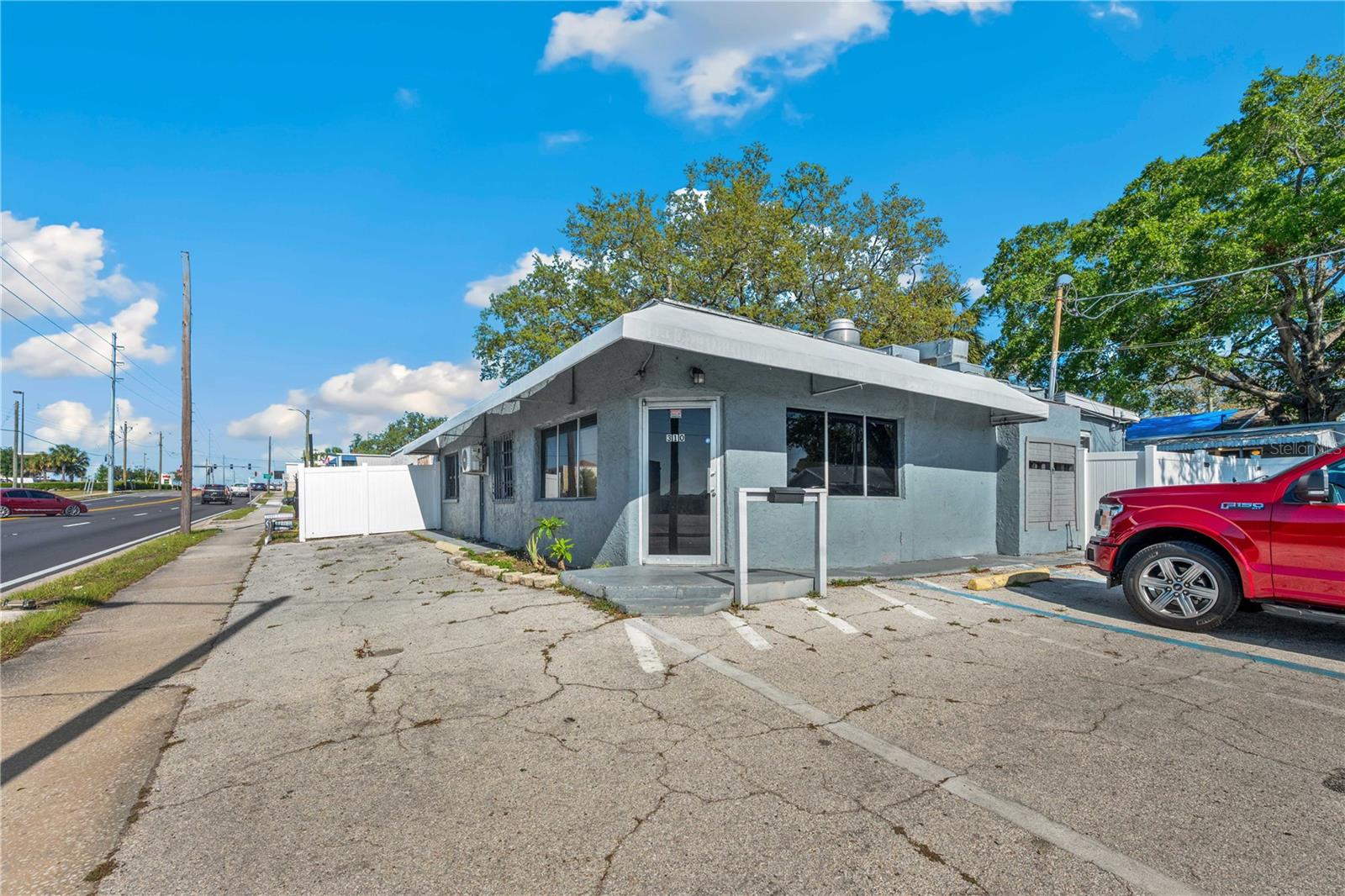 Image 2 of 20 For 308-310 Waters Avenue