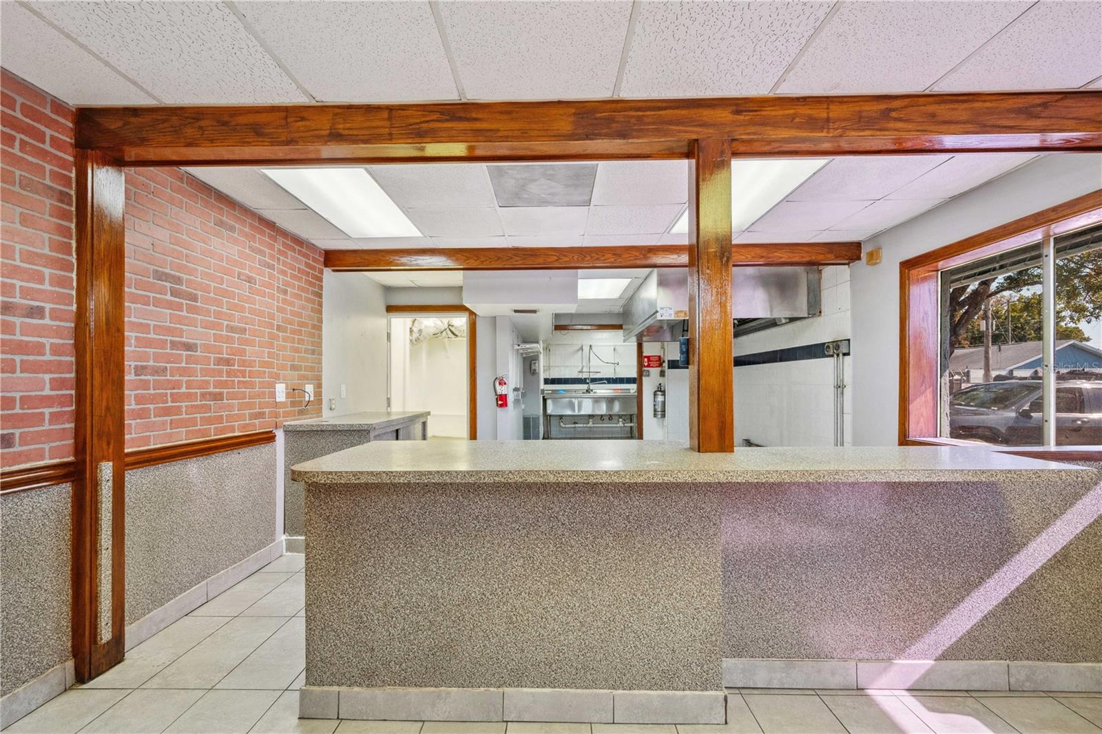 Image 3 of 20 For 308-310 Waters Avenue