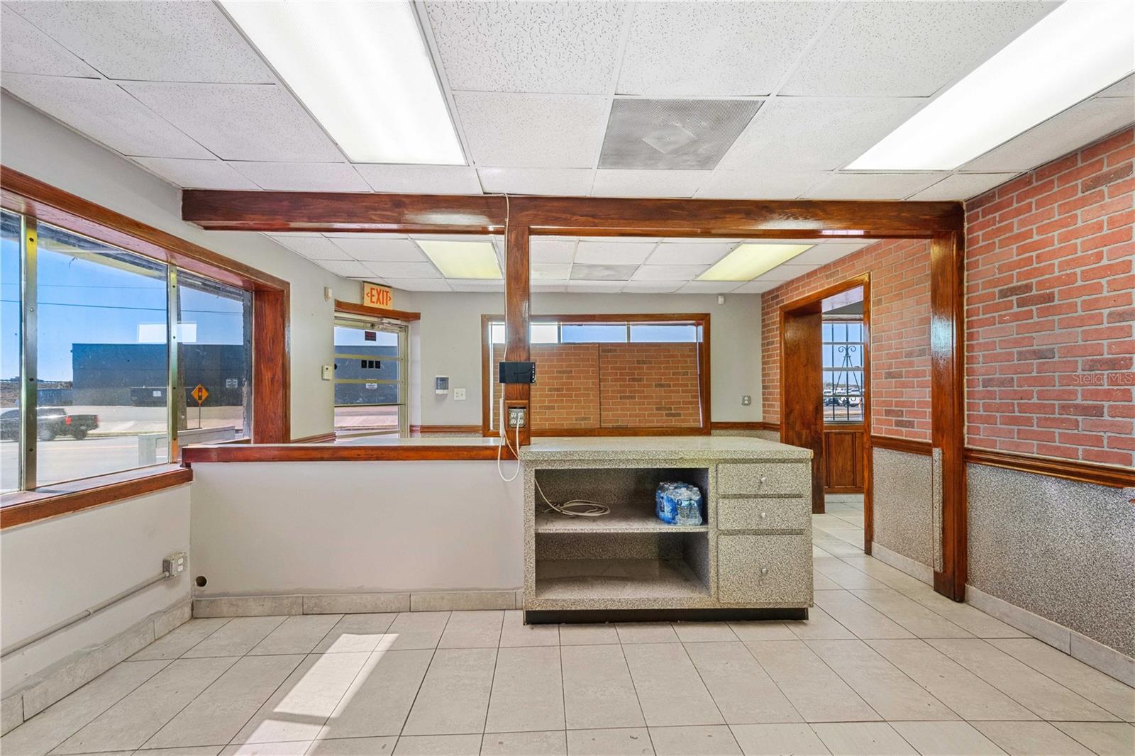 Image 4 of 20 For 308-310 Waters Avenue