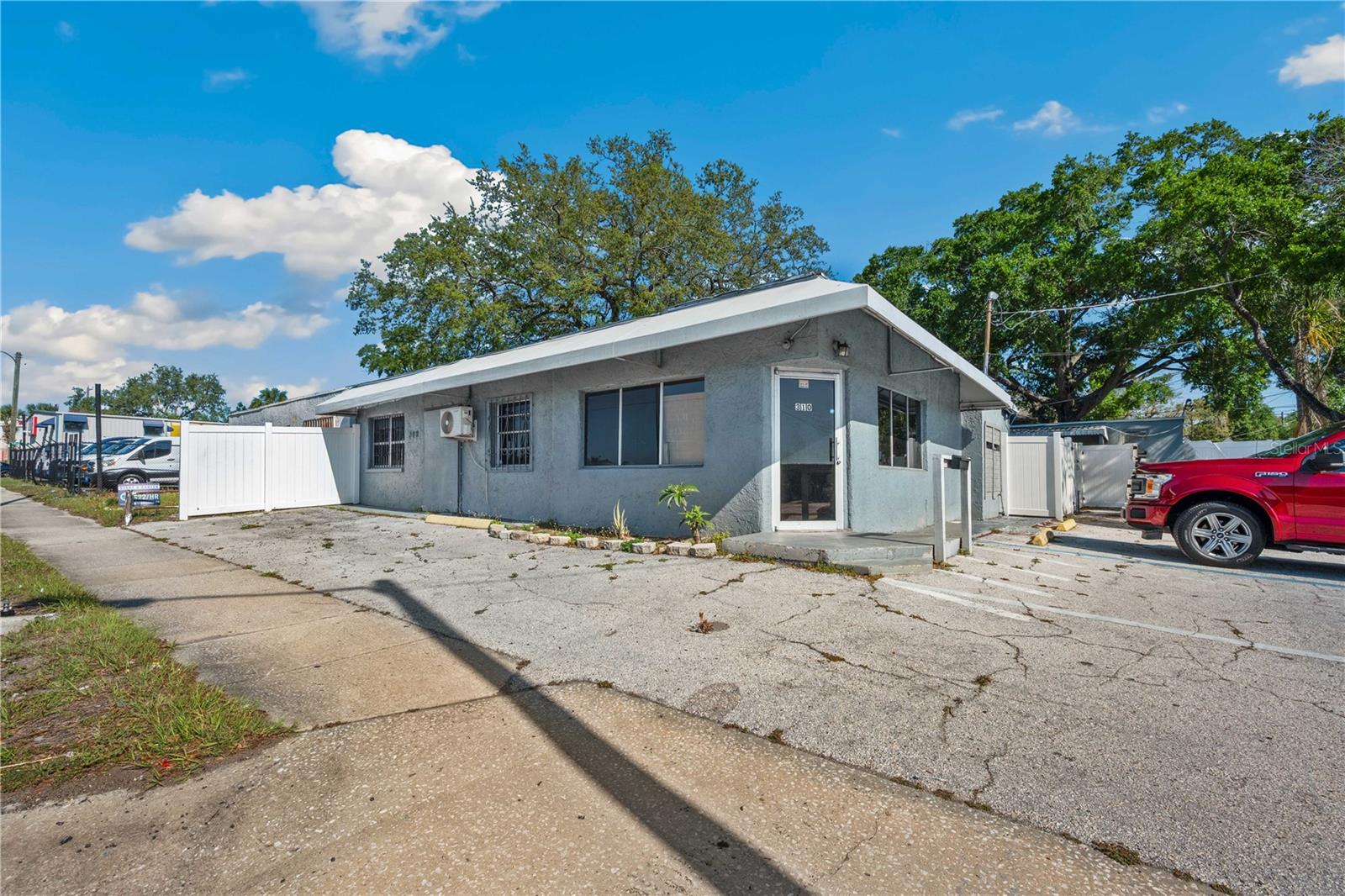 Image 7 of 20 For 308-310 Waters Avenue