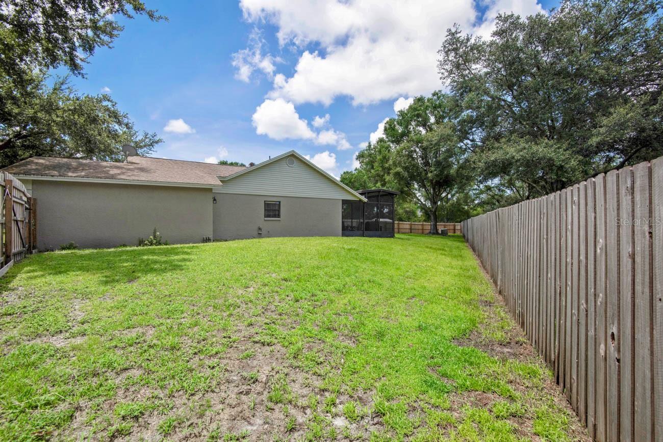 Image 28 of 44 For 23253 Granite Place
