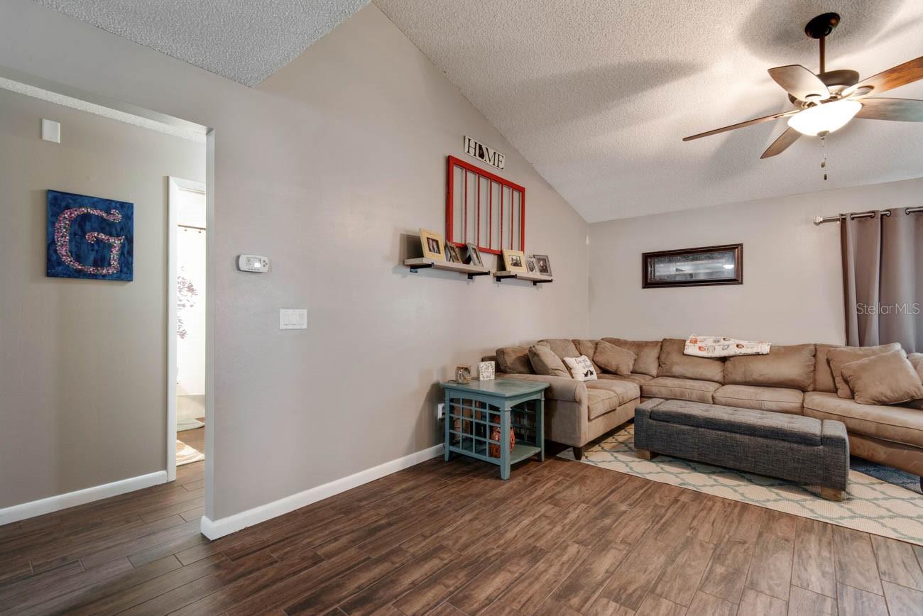 Image 5 of 44 For 23253 Granite Place