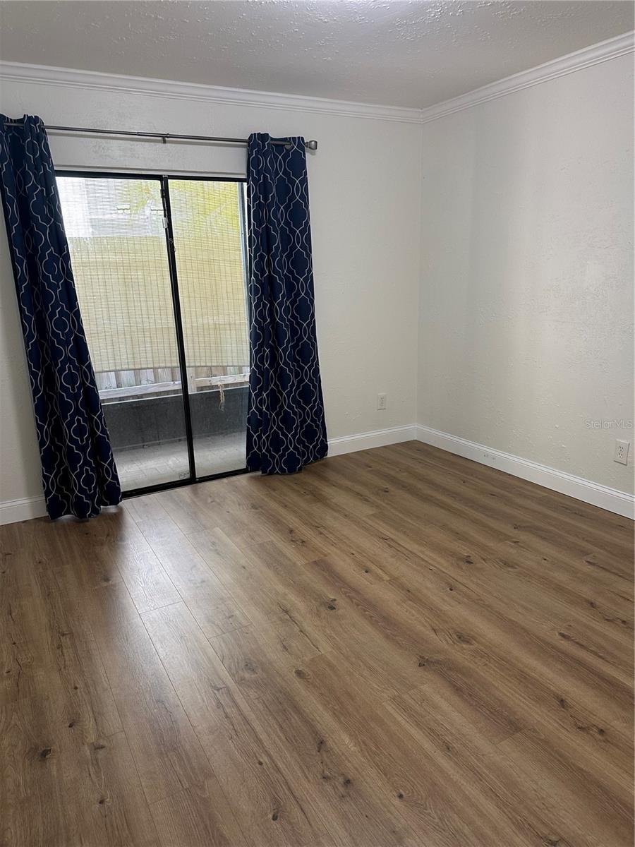 Image 6 of 13 For 3102 Horatio Street 17