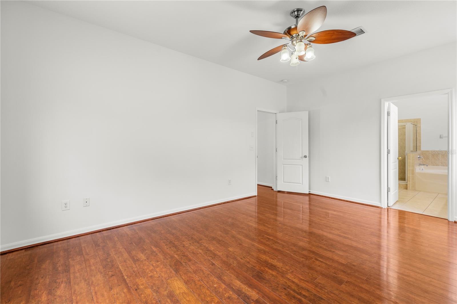 Image 26 of 69 For 10525 Lucaya Drive