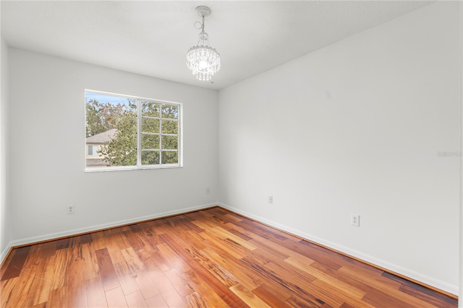 Image 39 of 69 For 10525 Lucaya Drive