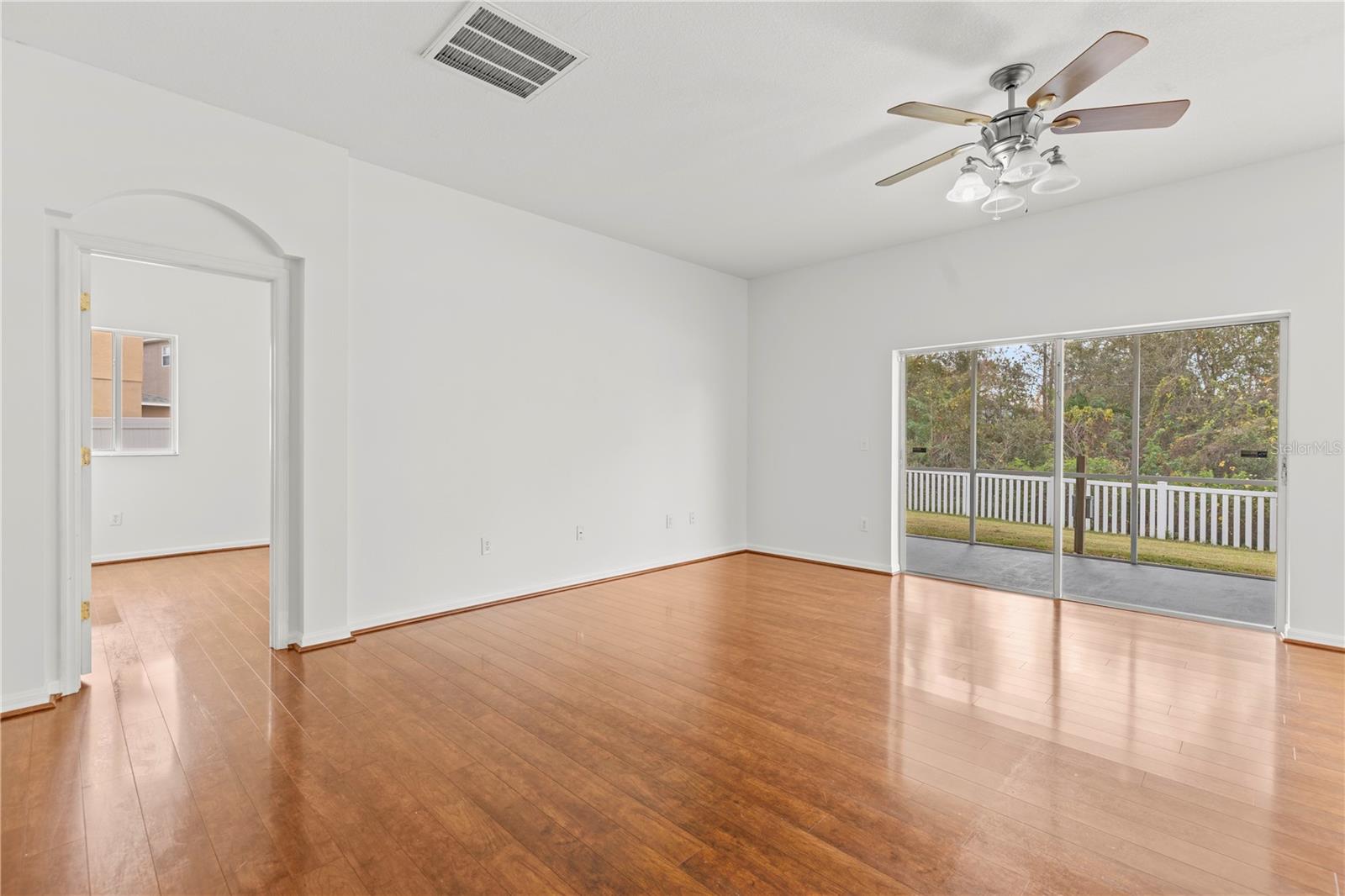 Image 9 of 69 For 10525 Lucaya Drive