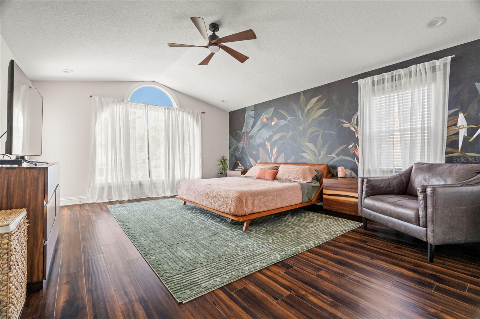 Image 22 of 62 For 6113 Kipps Colony Drive W