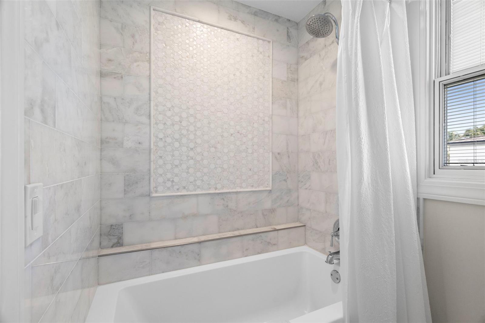 Image 28 of 62 For 6113 Kipps Colony Drive W