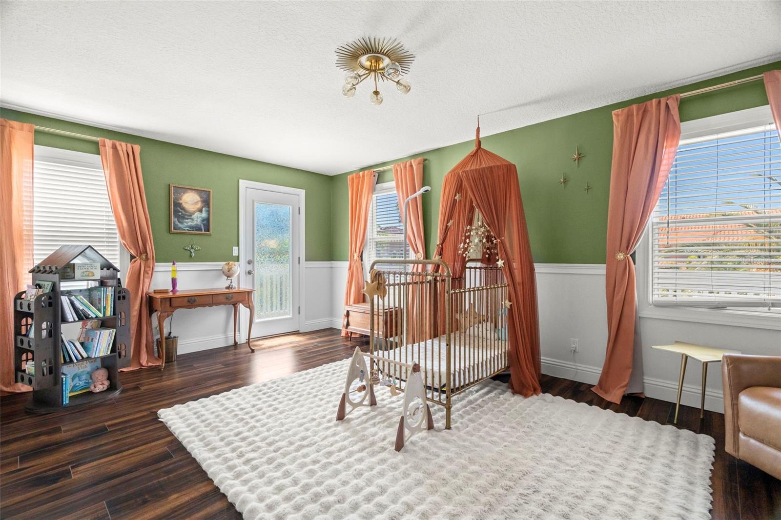 Image 29 of 62 For 6113 Kipps Colony Drive W