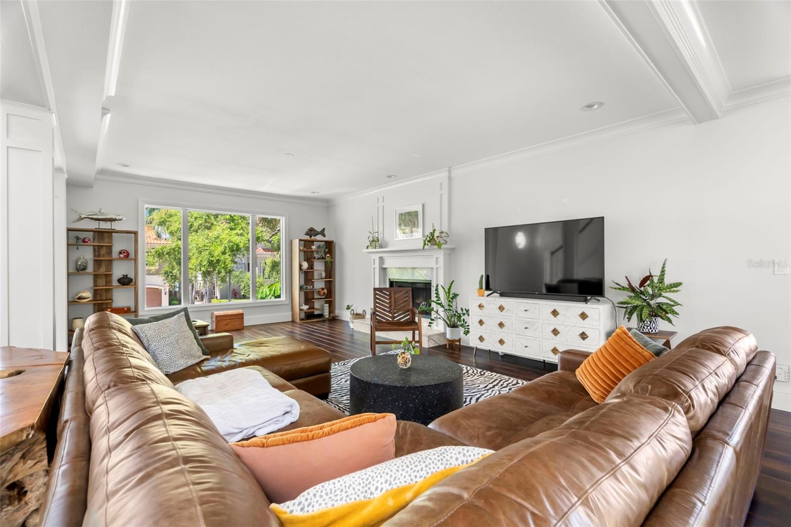 Image 5 of 62 For 6113 Kipps Colony Drive W