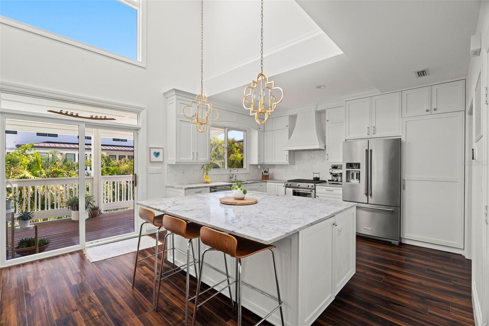 Image 7 of 62 For 6113 Kipps Colony Drive W