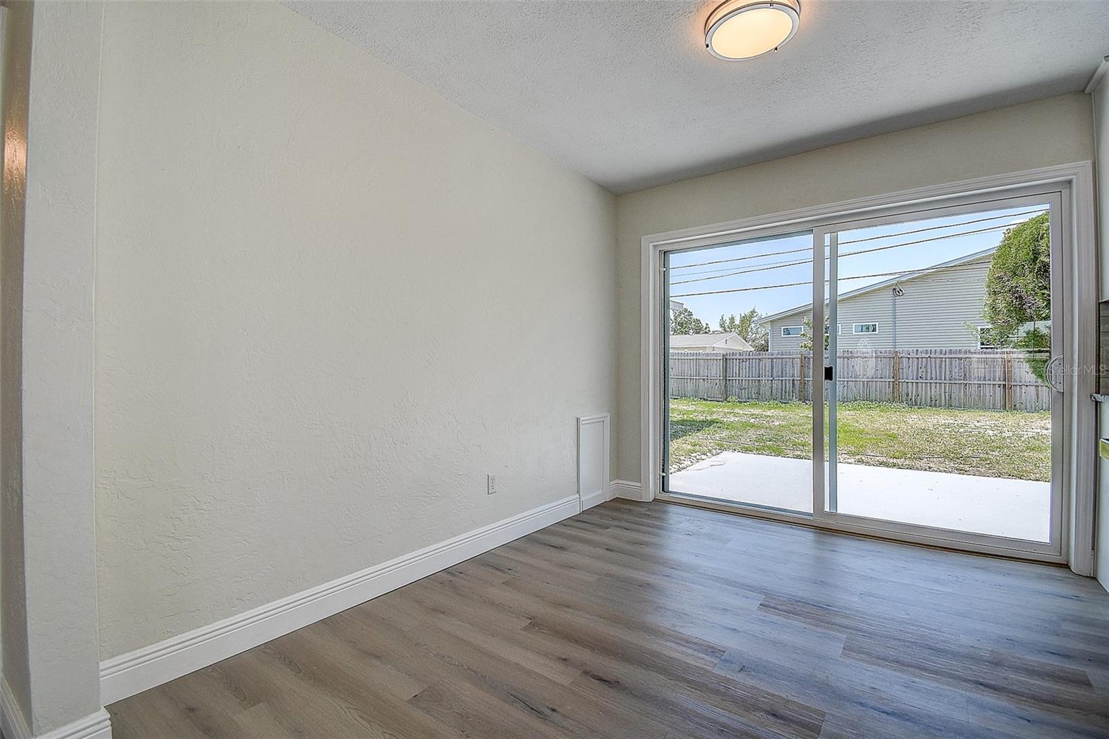 Image 12 of 40 For 3841 Wahoo Drive Se