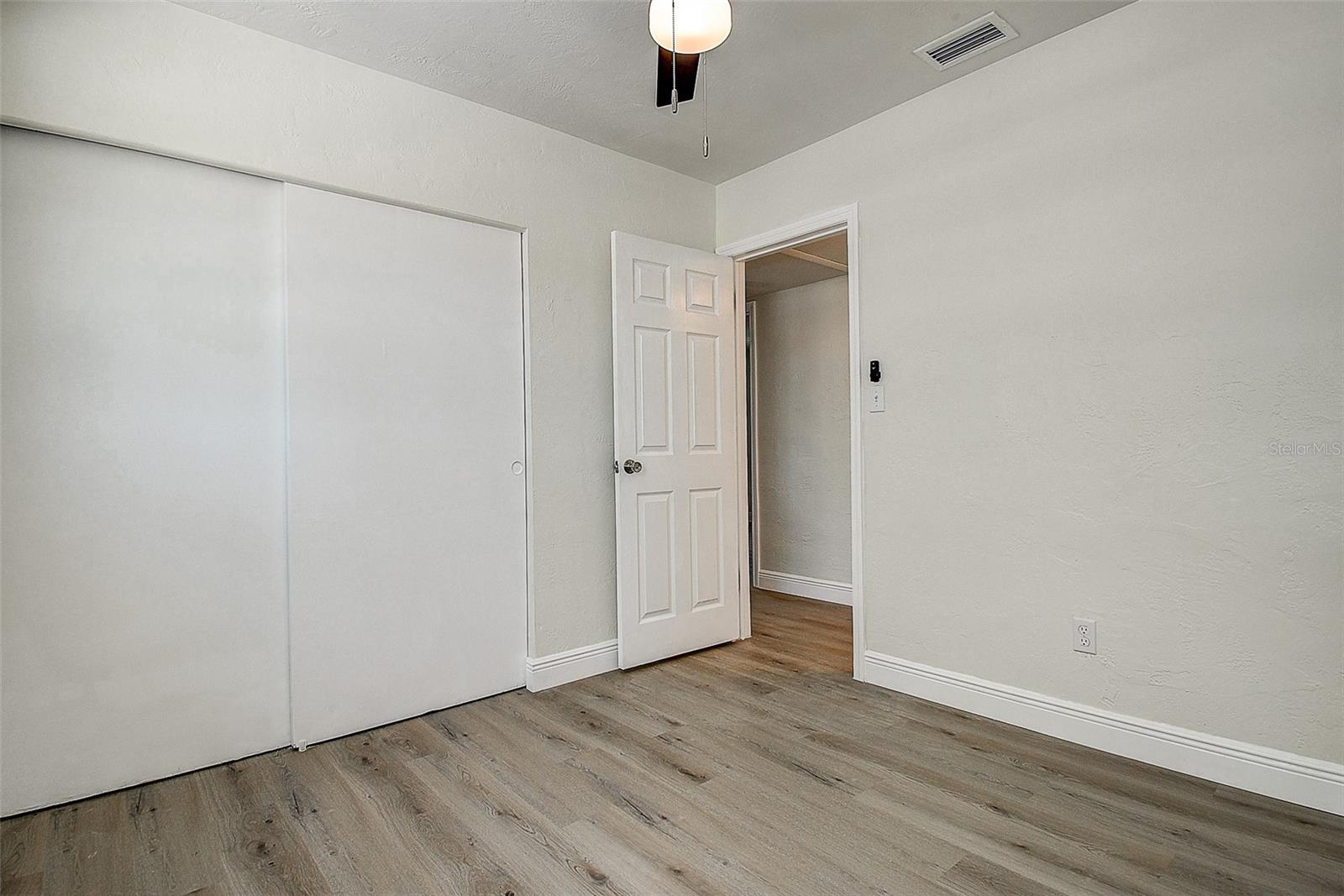 Image 15 of 40 For 3841 Wahoo Drive Se