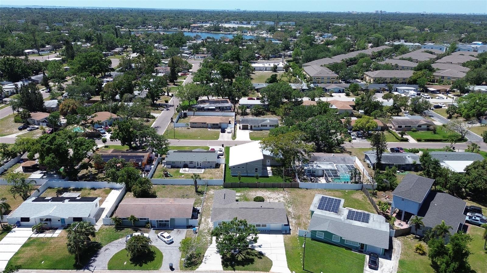 Image 36 of 40 For 3841 Wahoo Drive Se