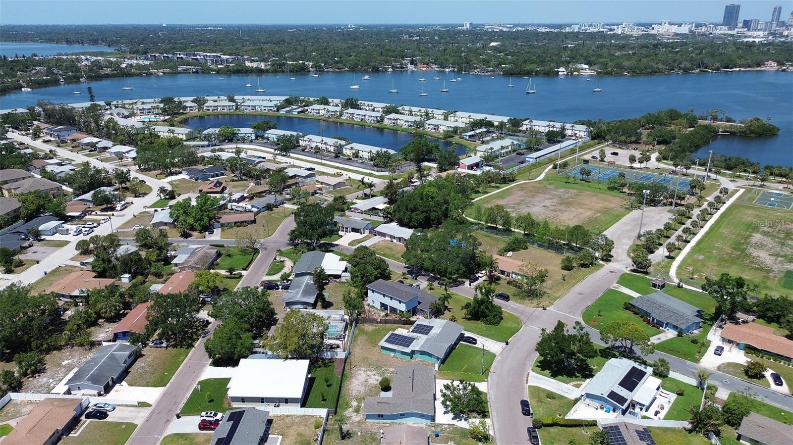 Image 37 of 40 For 3841 Wahoo Drive Se
